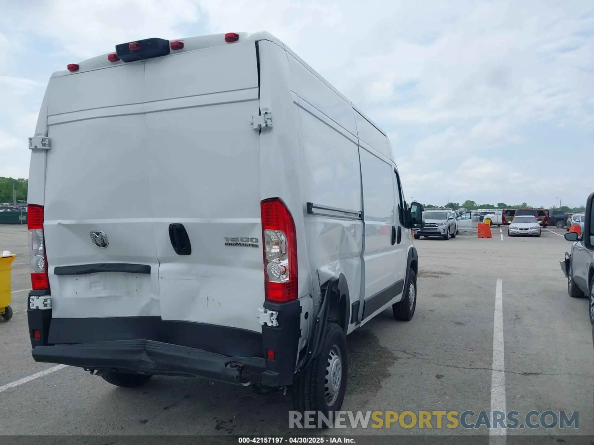 4 fotografías del automóvil dañado 3C6LRVBG0RE124954 RAM PROMASTER 1500 2024