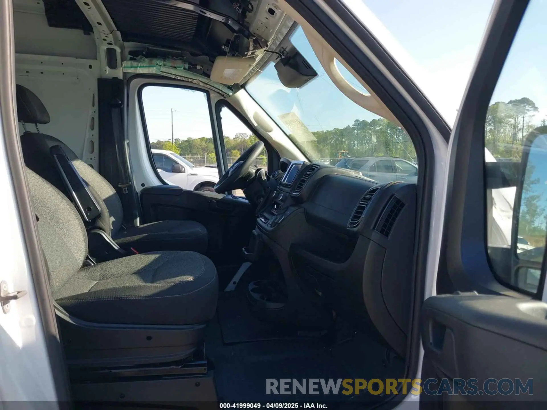 5 fotografías del automóvil dañado 3C6LRVBG7RE124935 RAM PROMASTER 1500 2024