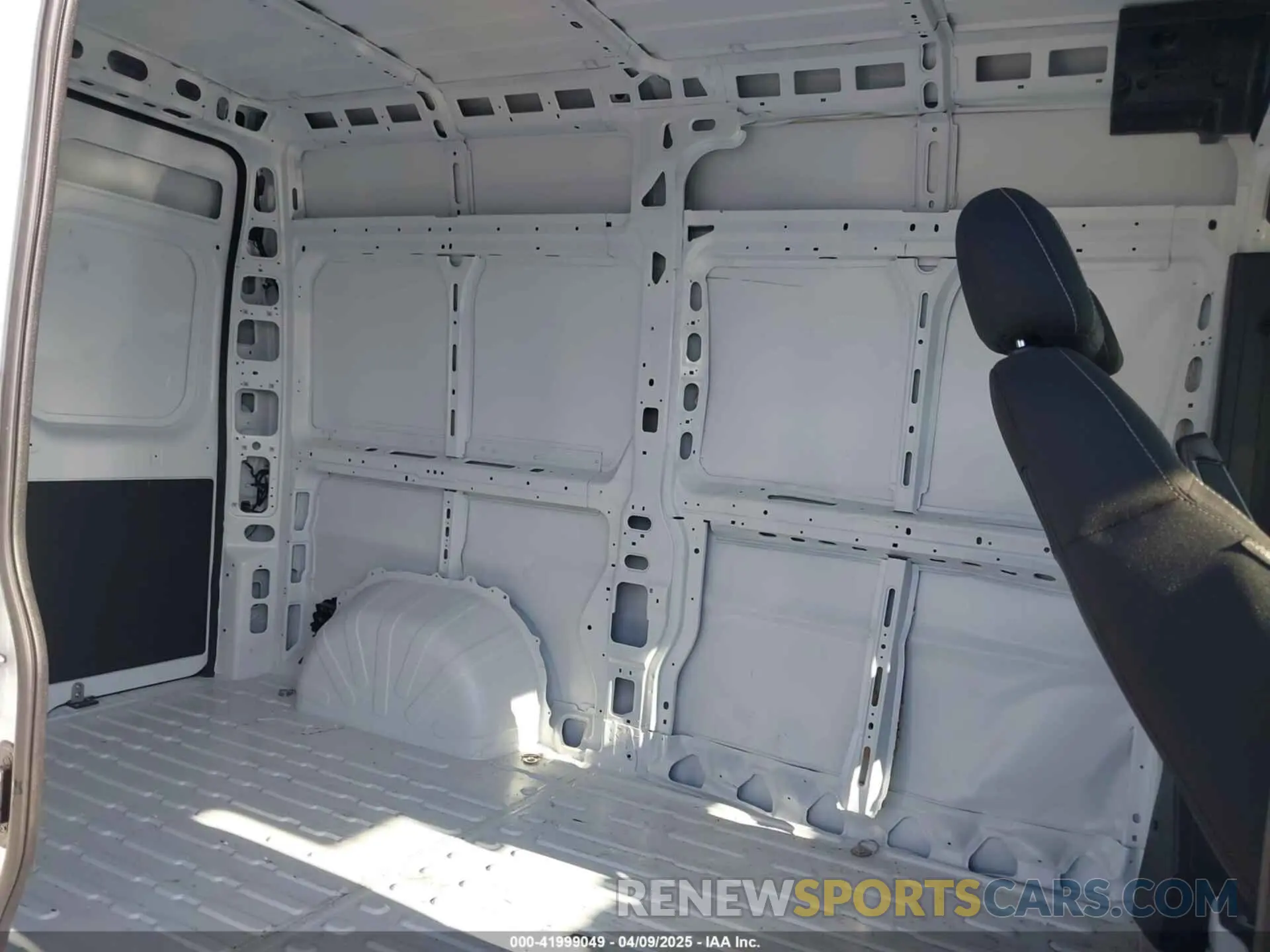 8 fotografías del automóvil dañado 3C6LRVBG7RE124935 RAM PROMASTER 1500 2024
