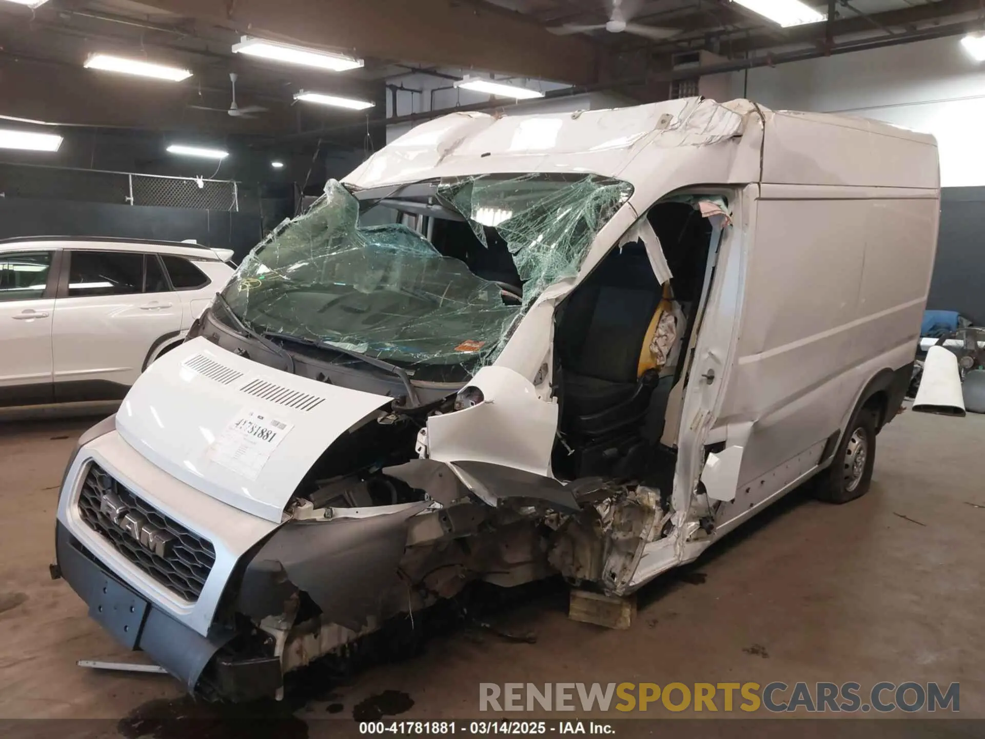 6 fotografías del automóvil dañado 3C6TRVCG0KE525540 RAM PROMASTER 2500 2019