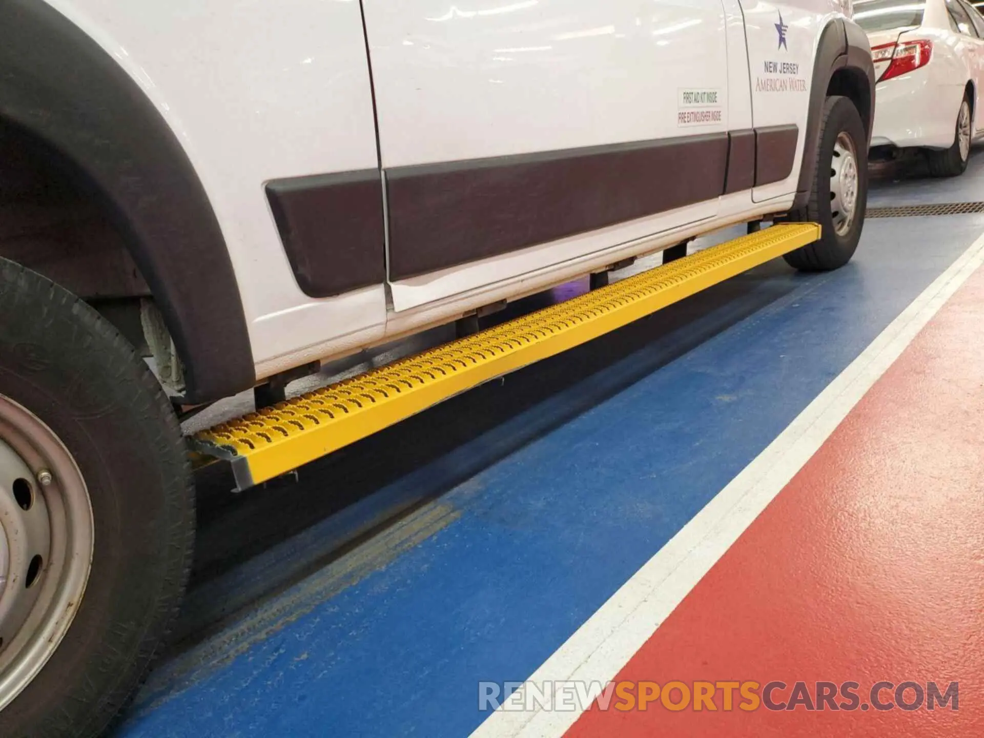 14 fotografías del automóvil dañado 3C6TRVCG0KE561471 RAM PROMASTER 2500 2019