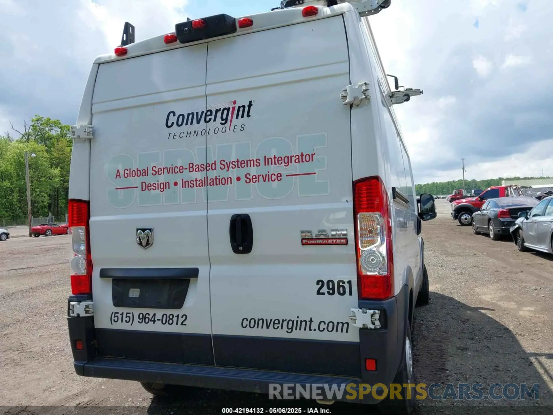 16 fotografías del automóvil dañado 3C6TRVCG0KE563155 RAM PROMASTER 2500 2019