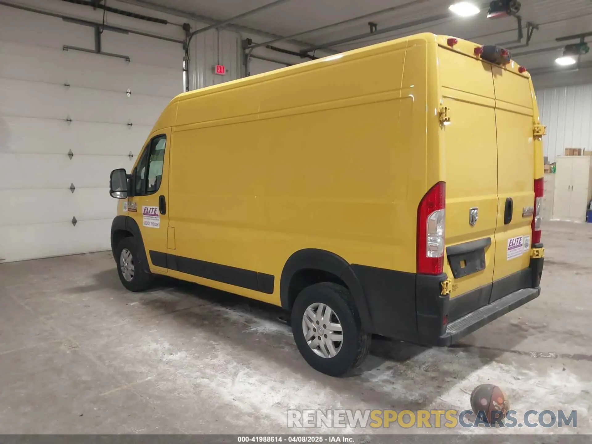 3 fotografías del automóvil dañado 3C6TRVCG3KE507789 RAM PROMASTER 2500 2019