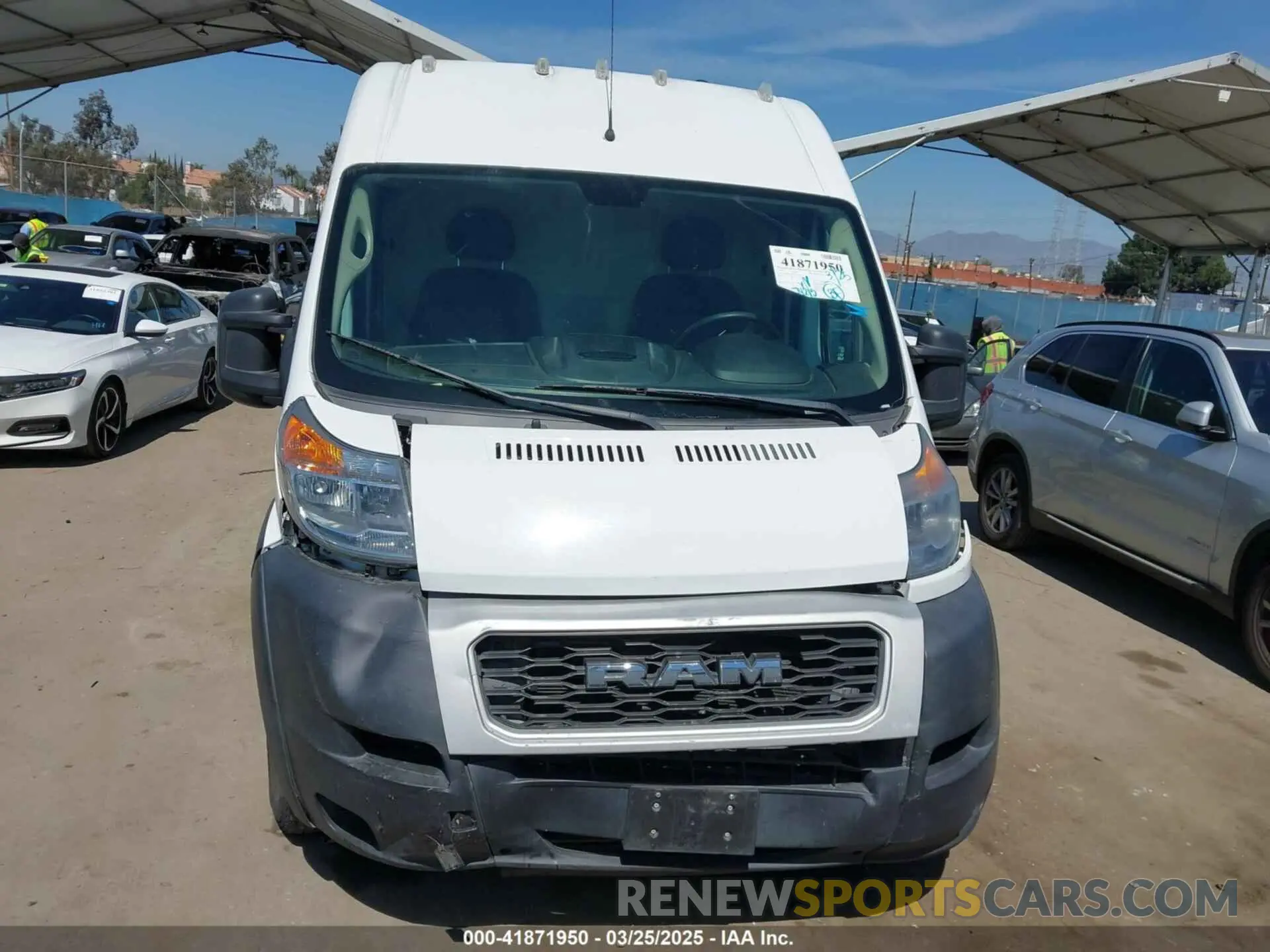 12 fotografías del automóvil dañado 3C6TRVCG9KE517968 RAM PROMASTER 2500 2019