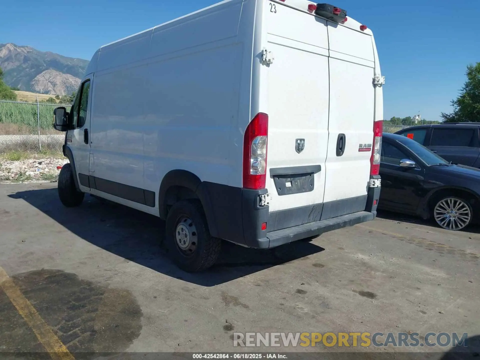 3 fotografías del automóvil dañado 3C6TRVCGXKE510625 RAM PROMASTER 2500 2019