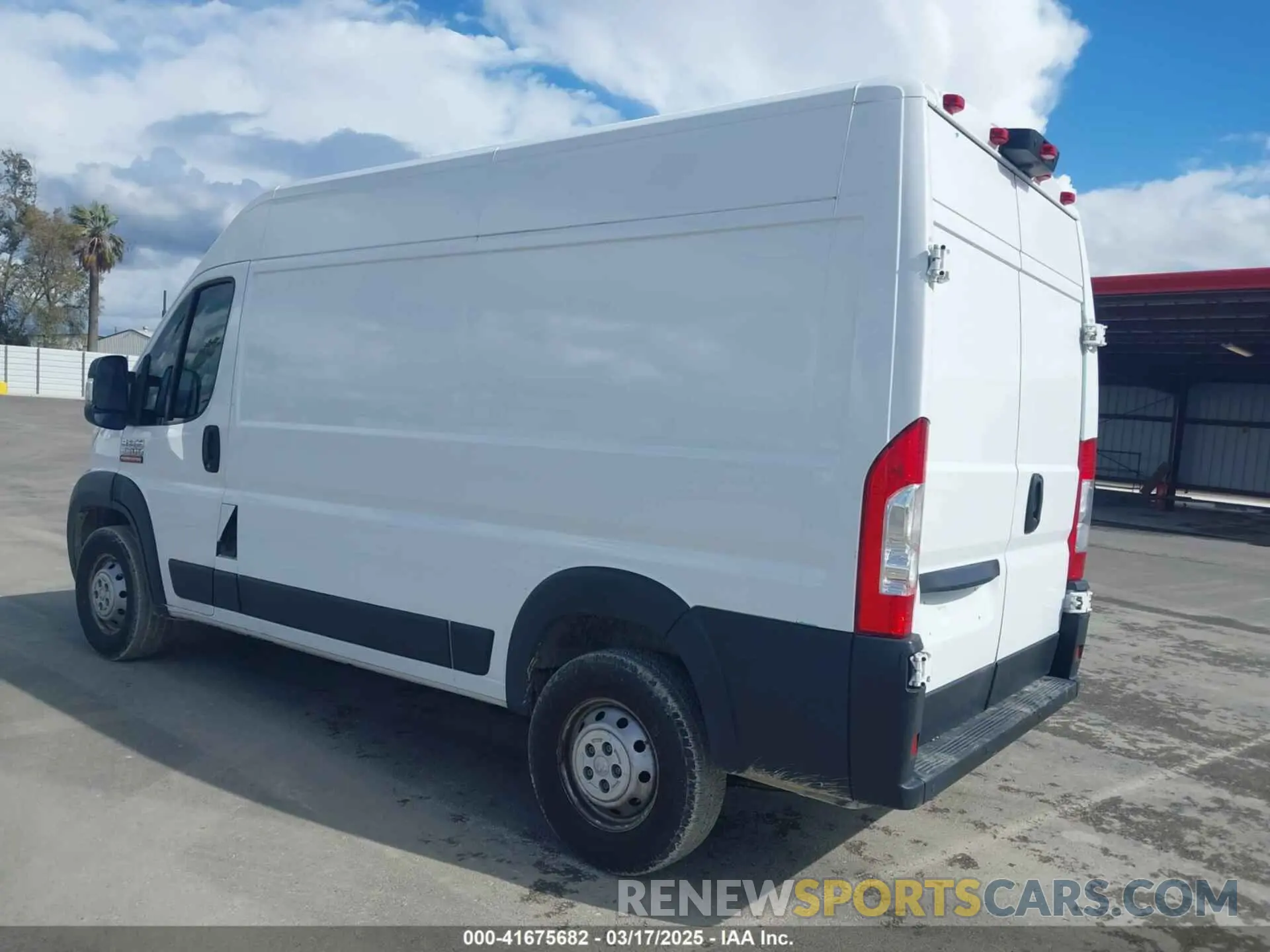 3 fotografías del automóvil dañado 3C6TRVCGXKE562904 RAM PROMASTER 2500 2019