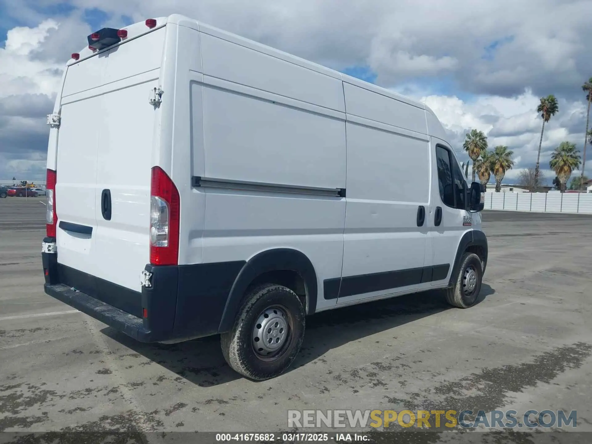 4 fotografías del automóvil dañado 3C6TRVCGXKE562904 RAM PROMASTER 2500 2019