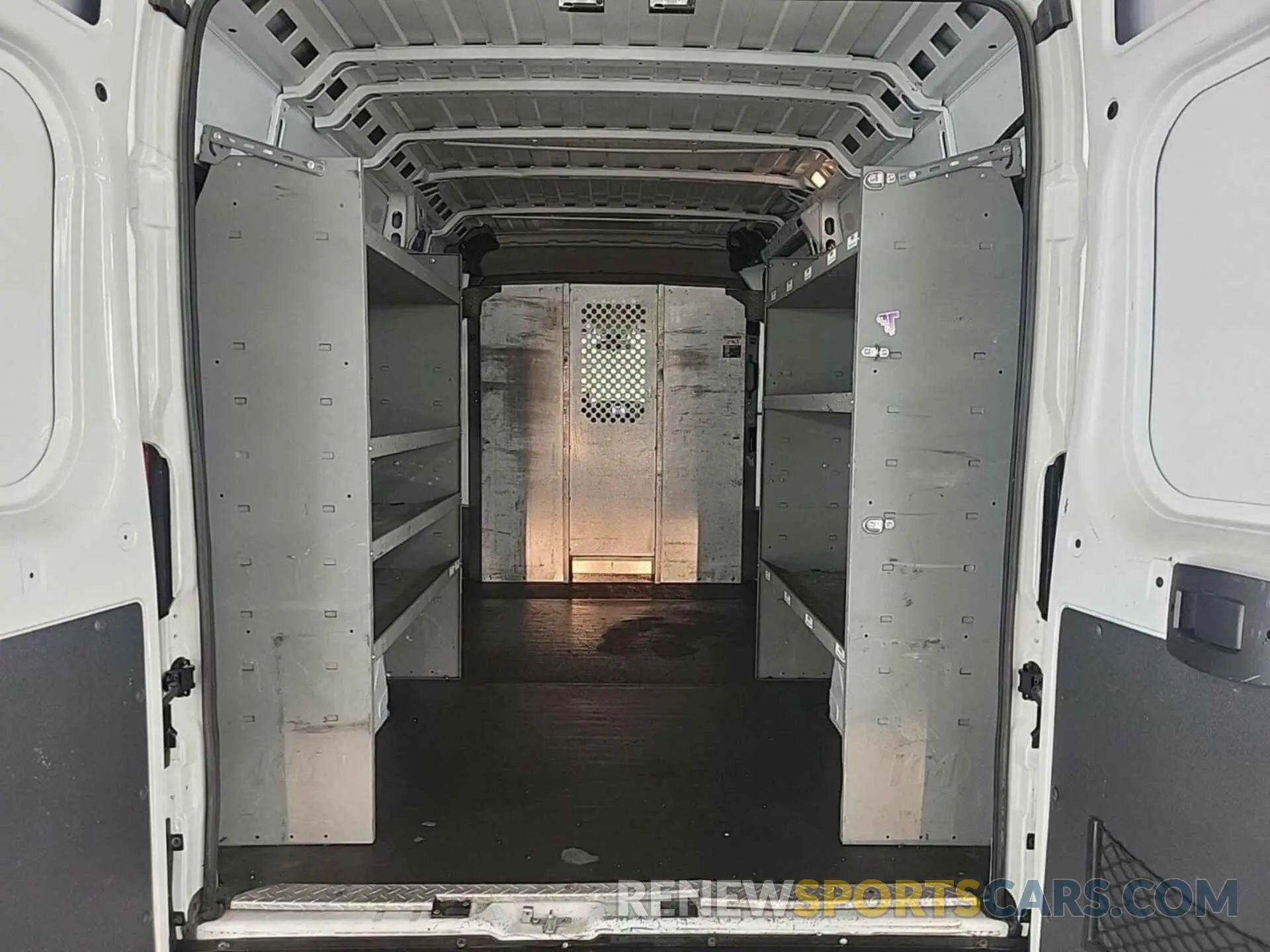 7 fotografías del automóvil dañado 3C6TRVDG3KE501005 RAM PROMASTER 2500 2019