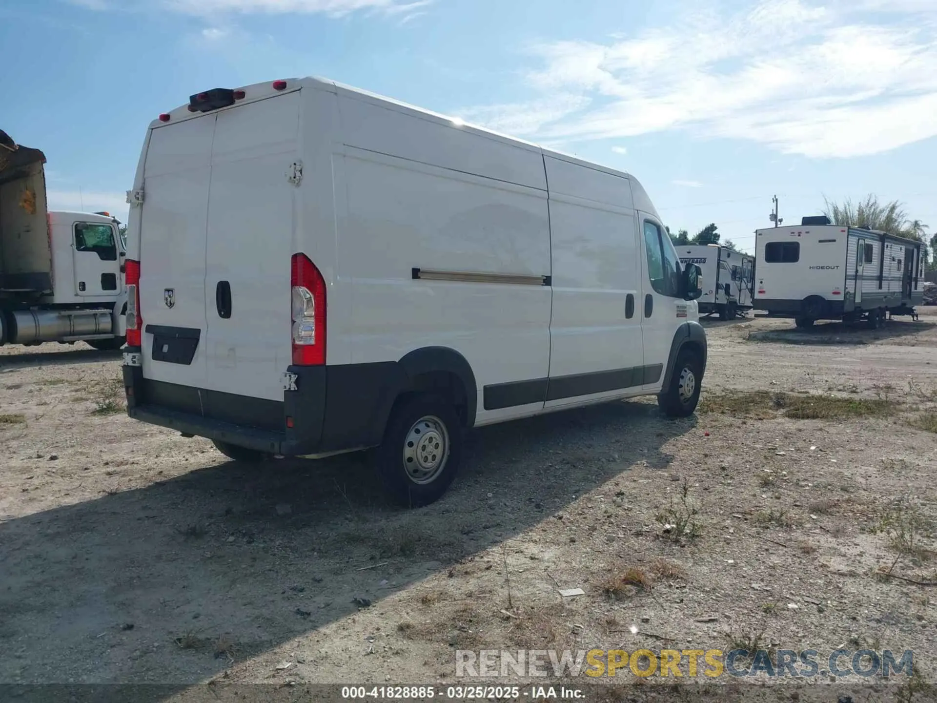 4 fotografías del automóvil dañado 3C6TRVDG6KE500351 RAM PROMASTER 2500 2019