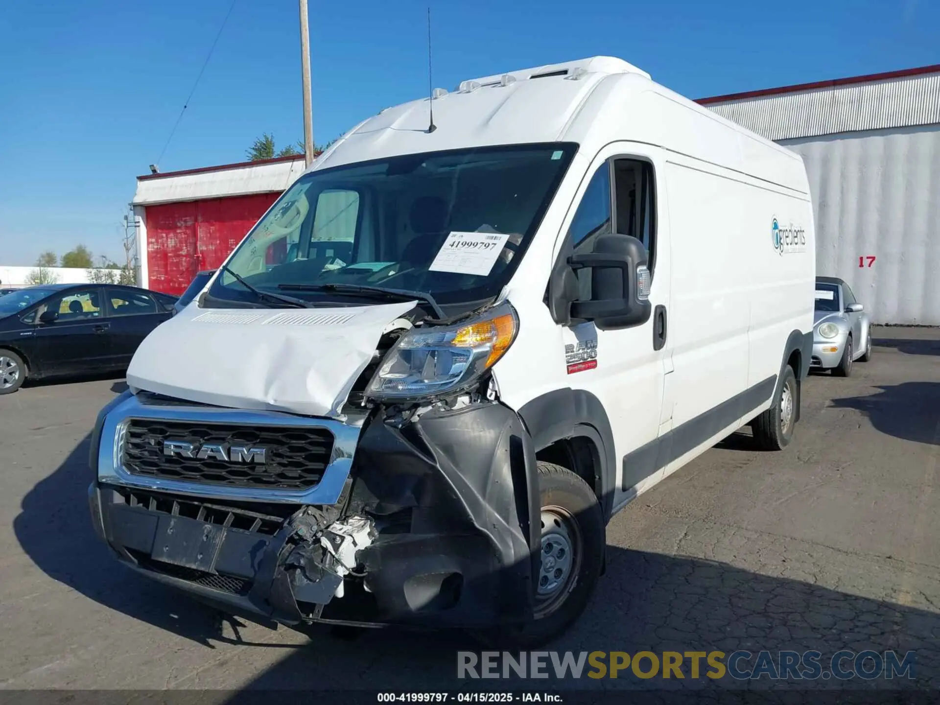 2 fotografías del automóvil dañado 3C6TRVDG7KE503730 RAM PROMASTER 2500 2019