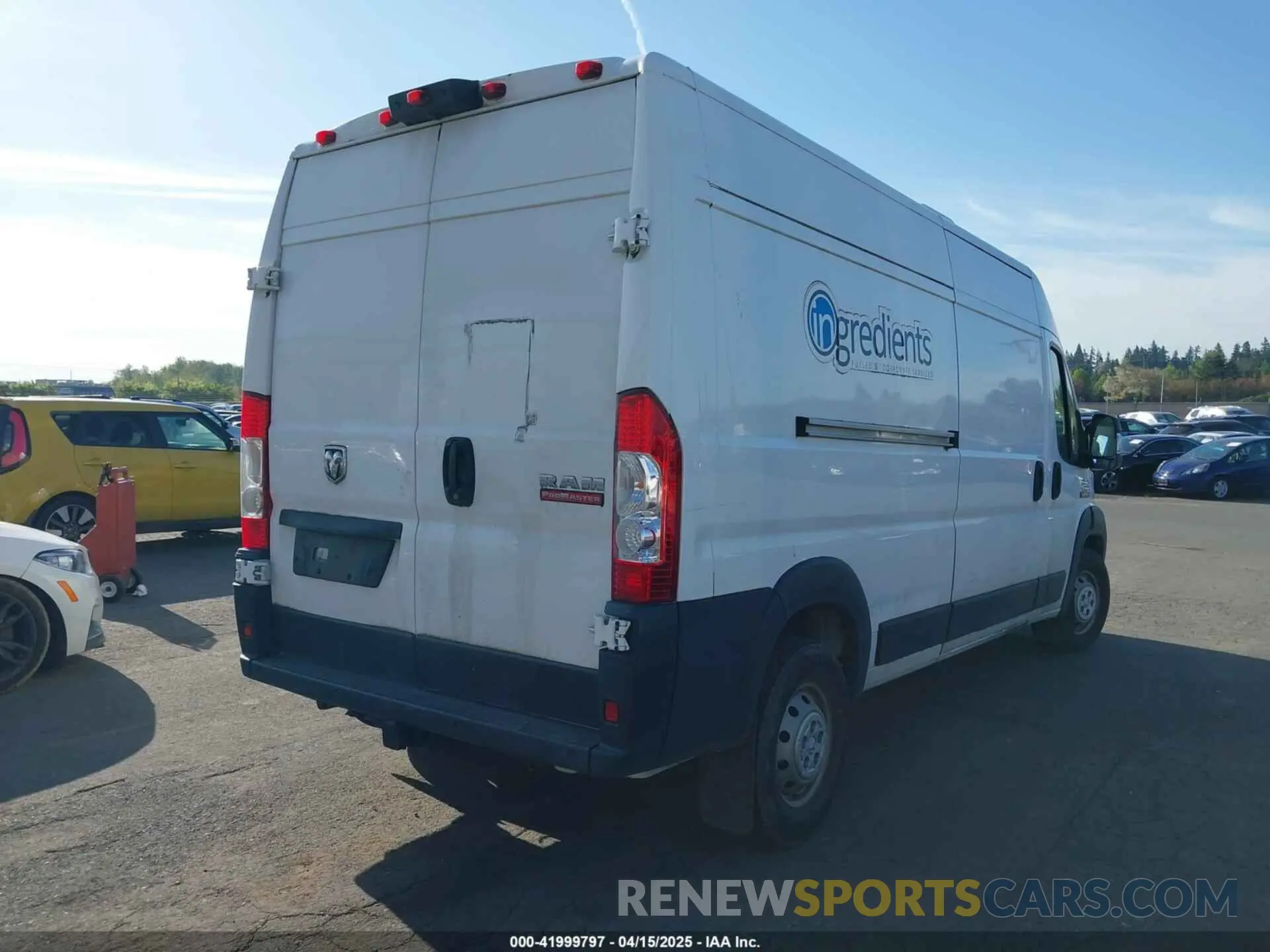 4 fotografías del automóvil dañado 3C6TRVDG7KE503730 RAM PROMASTER 2500 2019