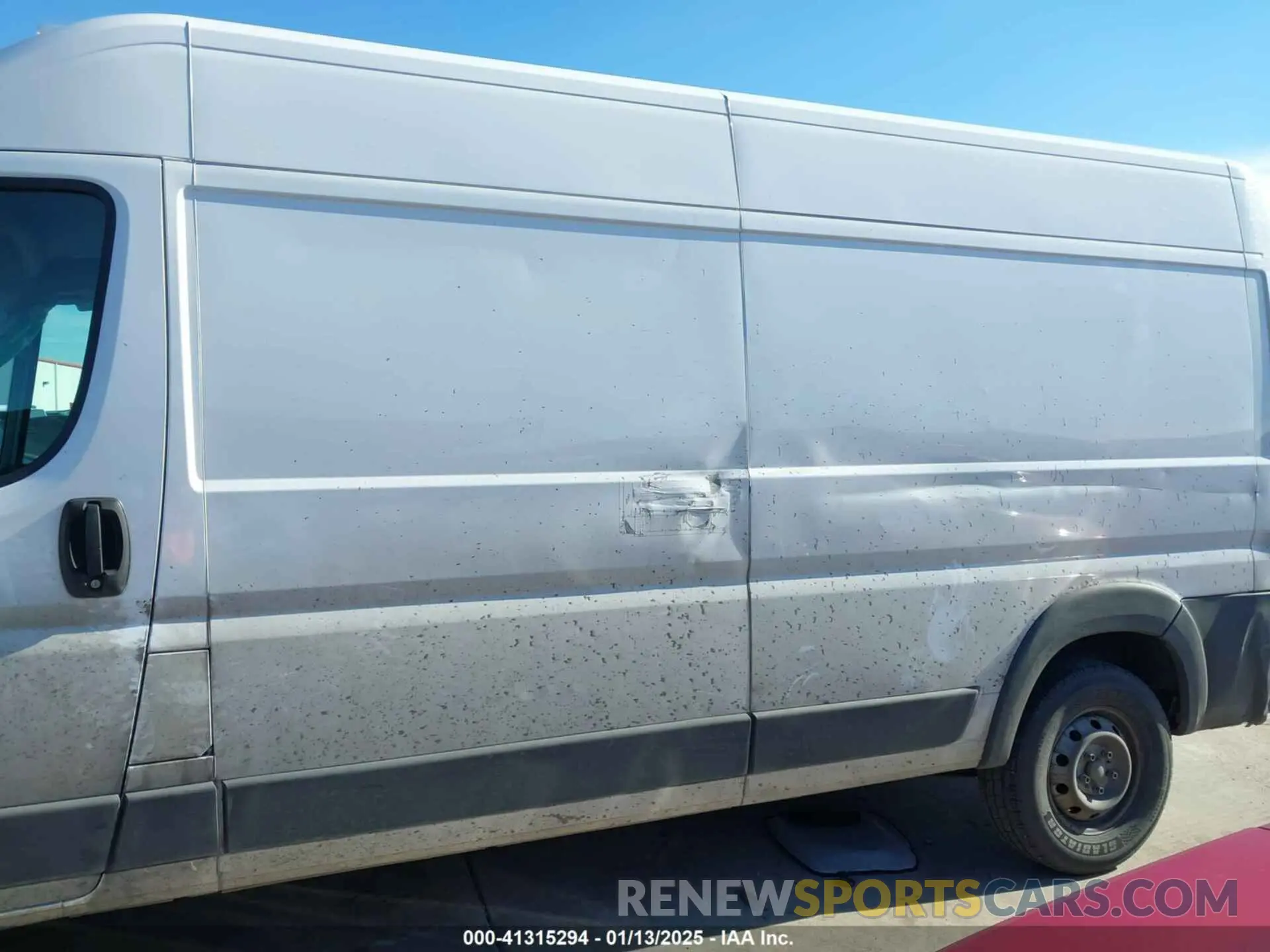 15 fotografías del automóvil dañado 3C6TRVDG7KE529311 RAM PROMASTER 2500 2019