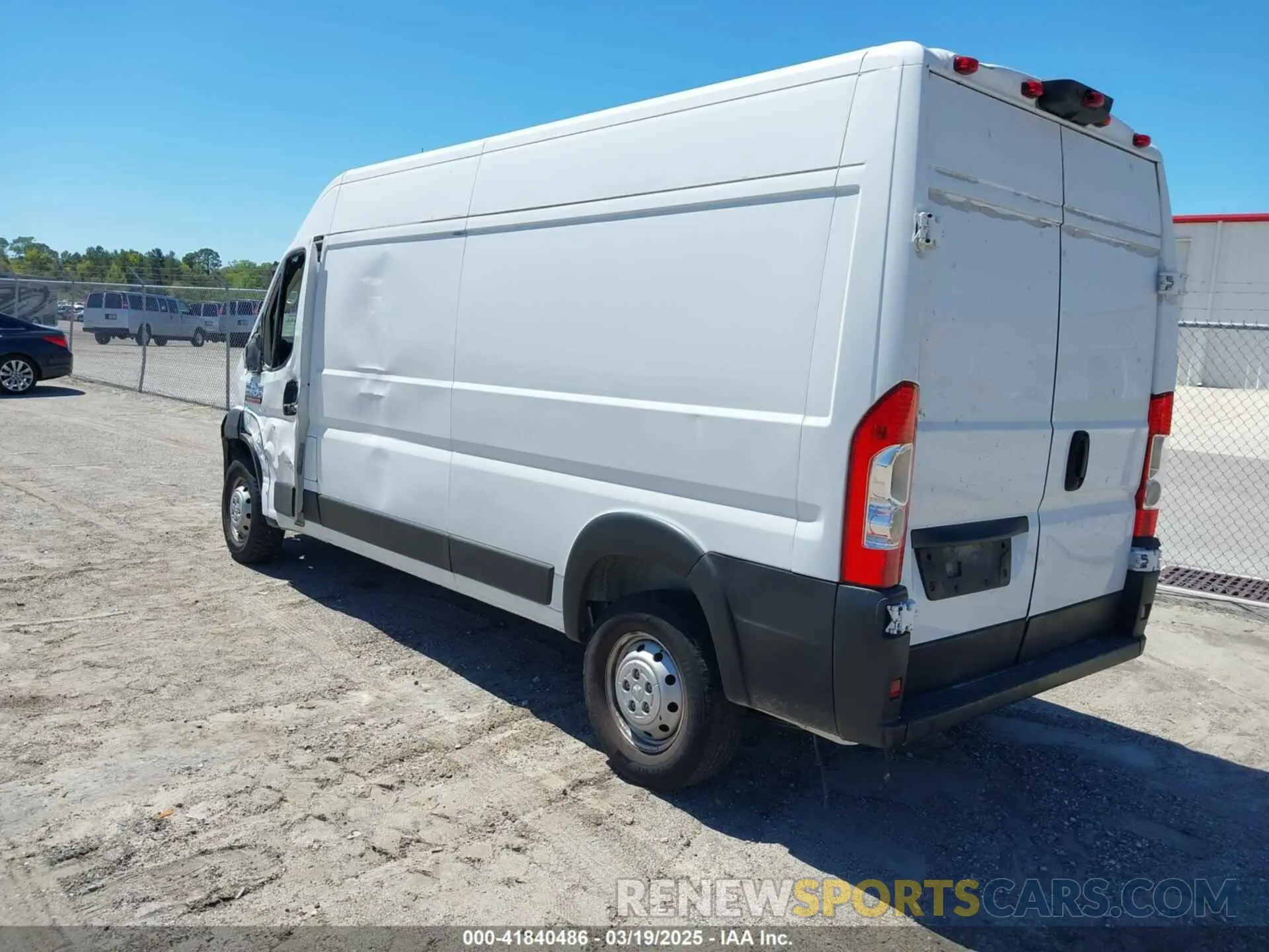 3 fotografías del automóvil dañado 3C6TRVDG8KE547249 RAM PROMASTER 2500 2019