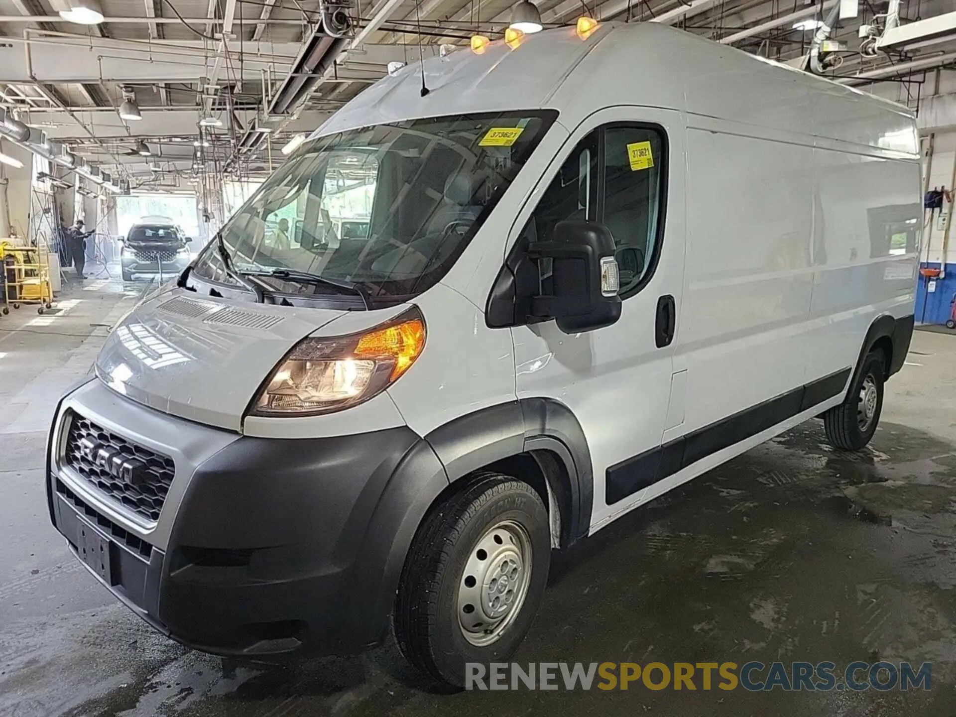 2 fotografías del automóvil dañado 3C6TRVDG8KE562852 RAM PROMASTER 2500 2019
