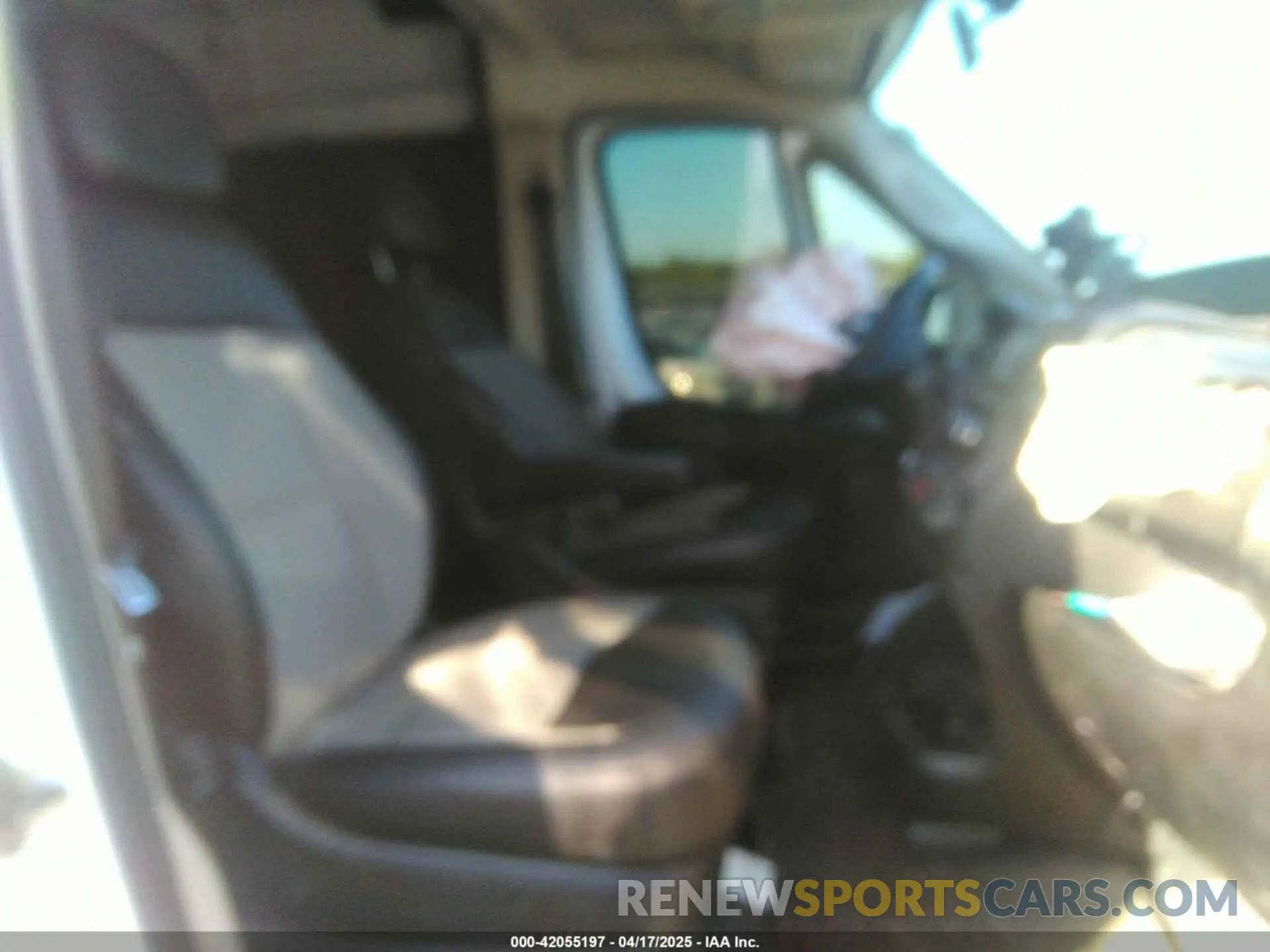 5 fotografías del automóvil dañado 3C6TRVDGXKE543090 RAM PROMASTER 2500 2019