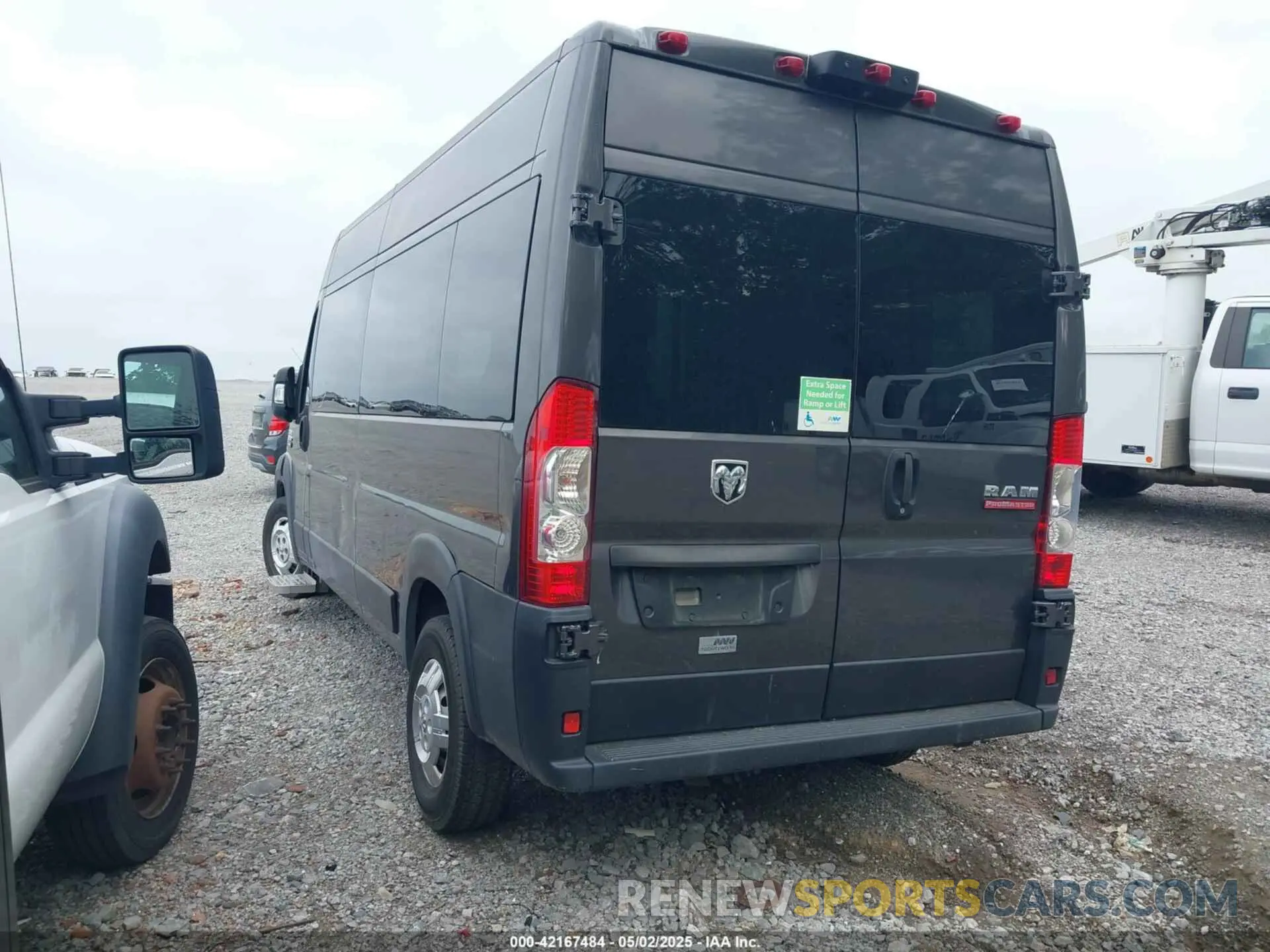3 fotografías del automóvil dañado 3C6TRVPG2KE507602 RAM PROMASTER 2500 2019