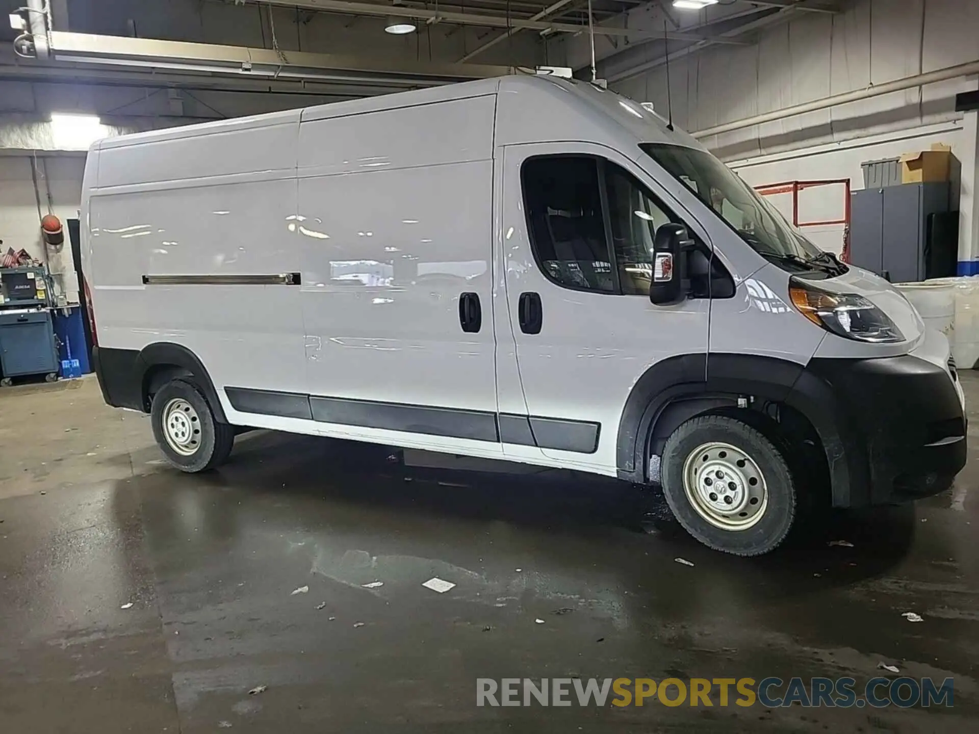2 fotografías del automóvil dañado 3C6TRVDG2LE131733 RAM PROMASTER 2500 2020