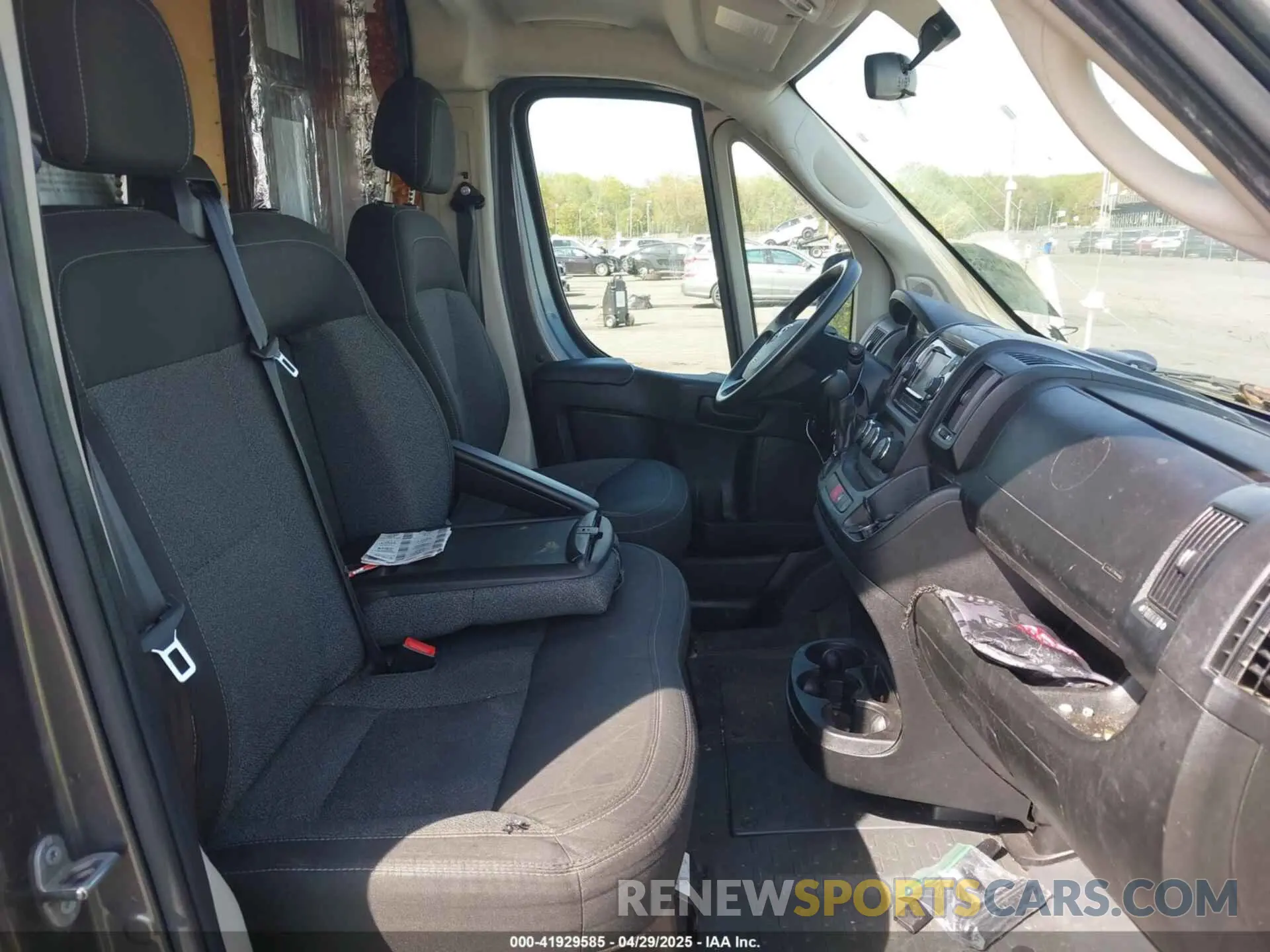 5 fotografías del automóvil dañado 3C6TRVDG7LE110120 RAM PROMASTER 2500 2020