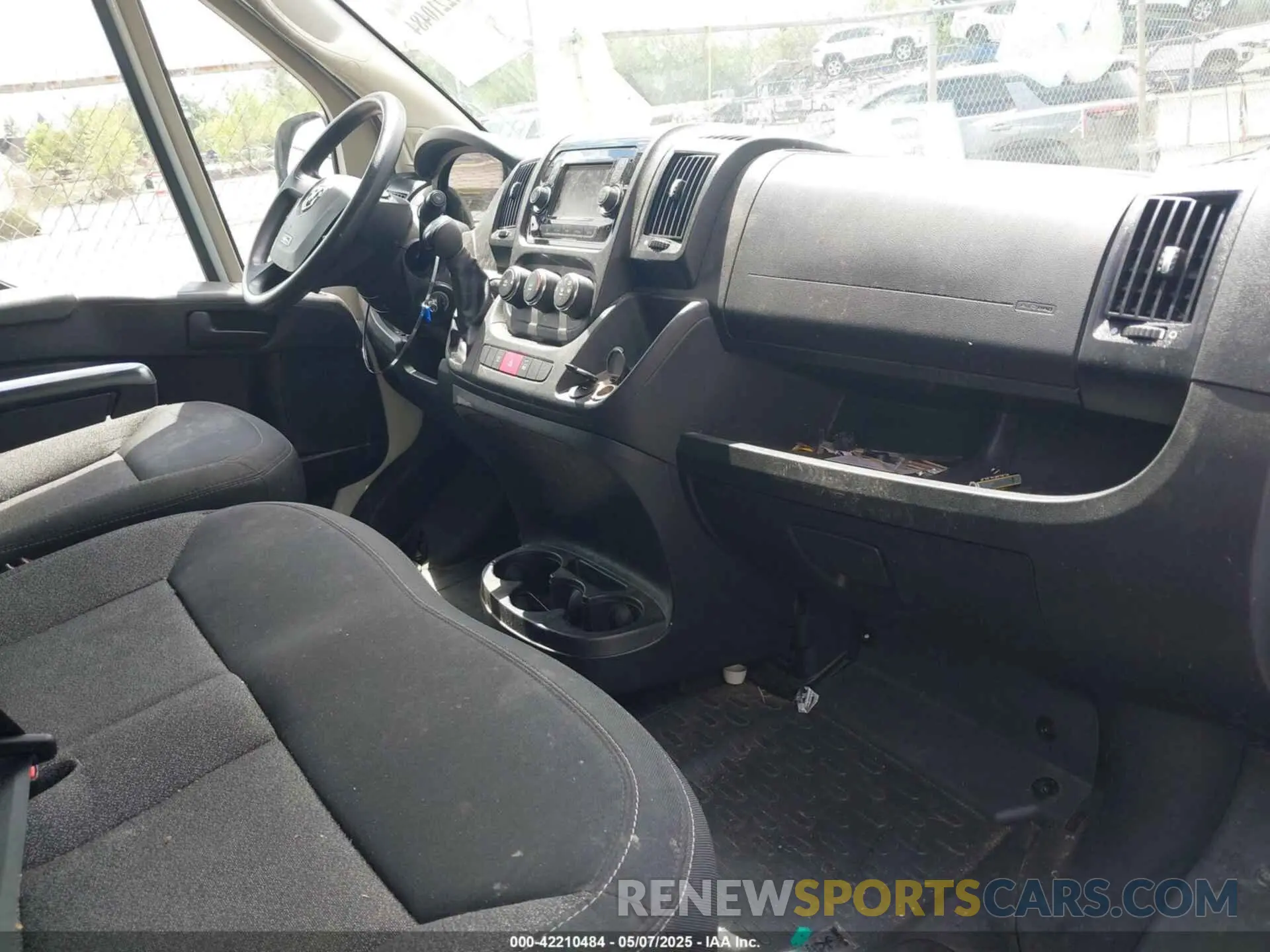 5 fotografías del automóvil dañado 3C6TRVDG8LE130666 RAM PROMASTER 2500 2020