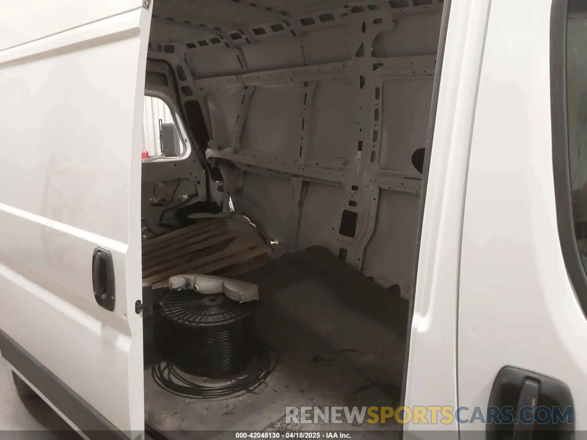 8 fotografías del automóvil dañado 3C6LRVDG0ME527676 RAM PROMASTER 2500 2021
