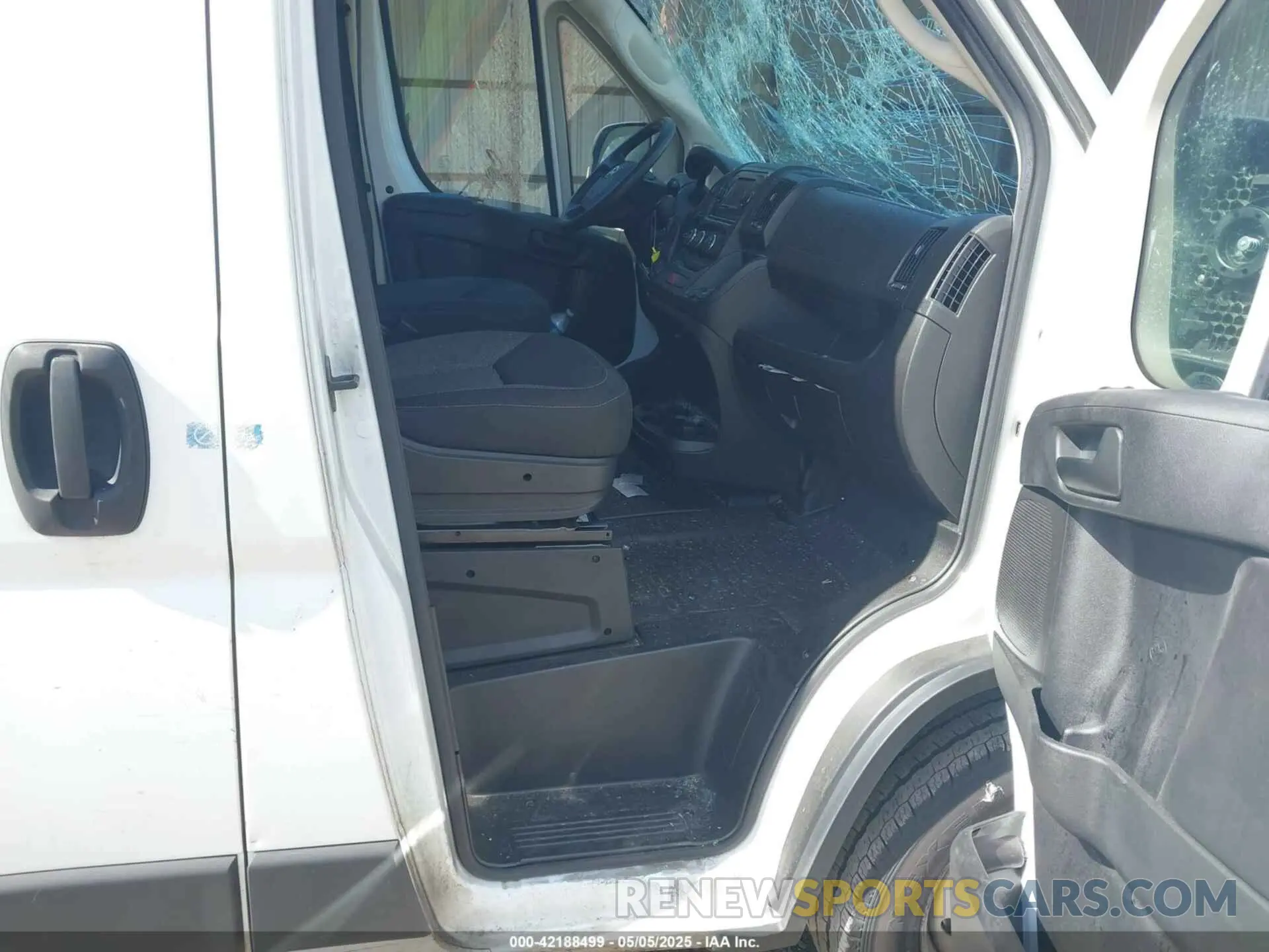 5 fotografías del automóvil dañado 3C6LRVDG4ME528135 RAM PROMASTER 2500 2021