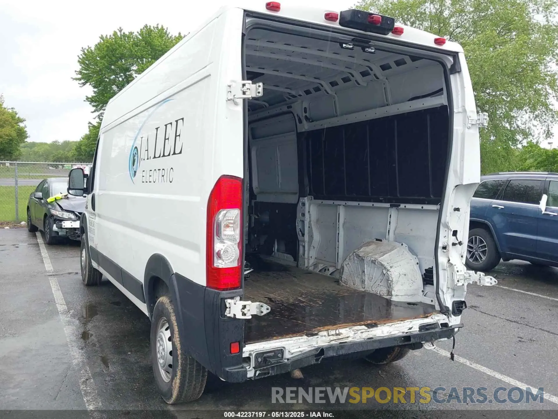 3 fotografías del automóvil dañado 3C6LRVDG5ME576517 RAM PROMASTER 2500 2021