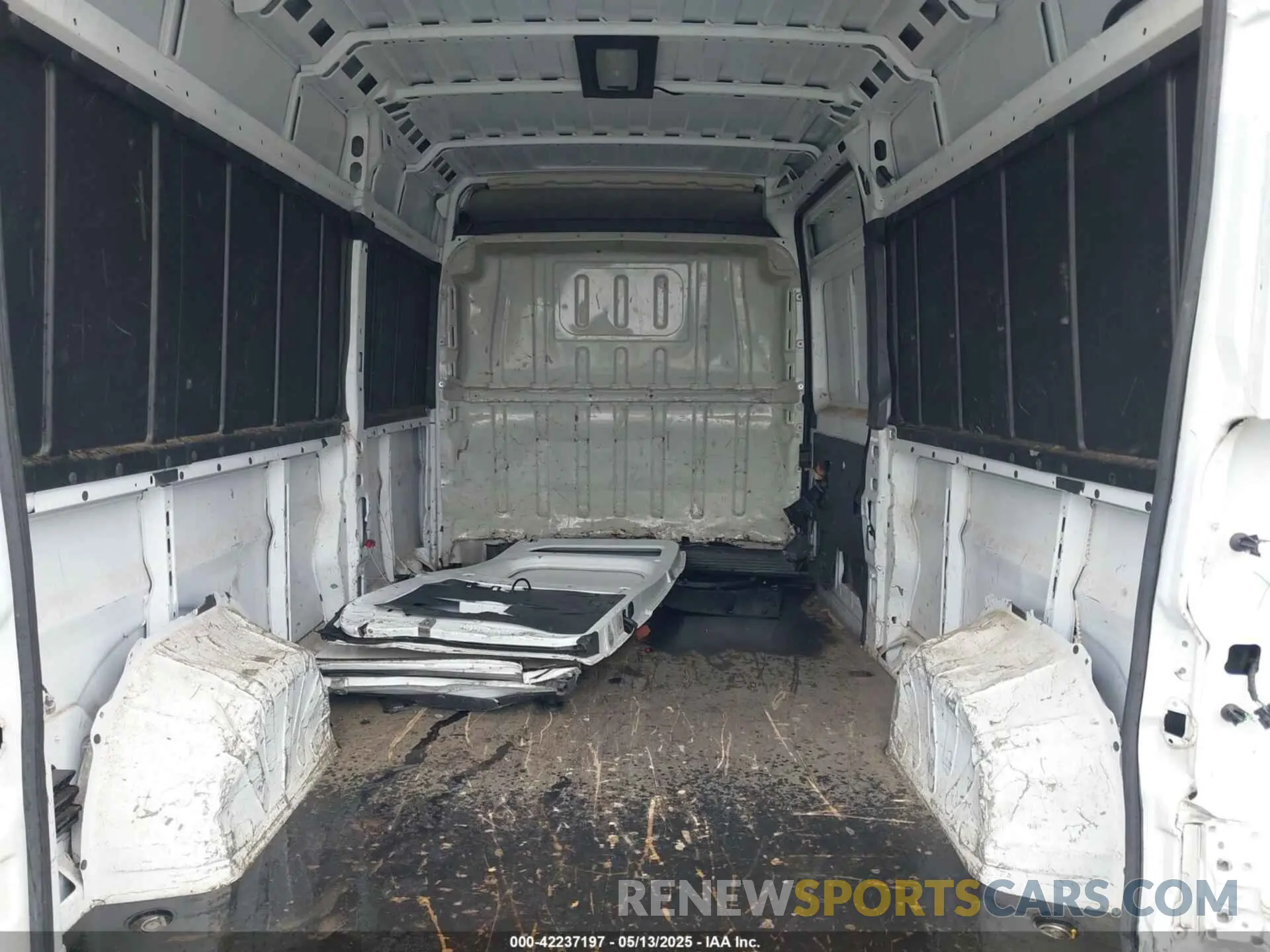 8 fotografías del automóvil dañado 3C6LRVDG5ME576517 RAM PROMASTER 2500 2021