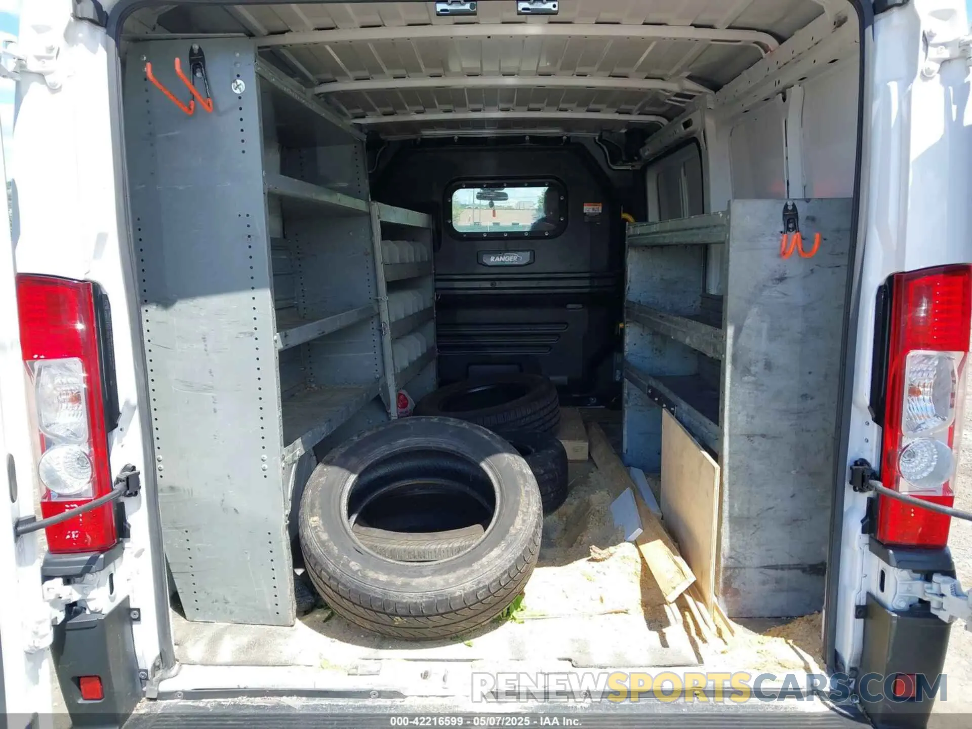 17 fotografías del automóvil dañado 3C6LRVVG4ME529686 RAM PROMASTER 2500 2021