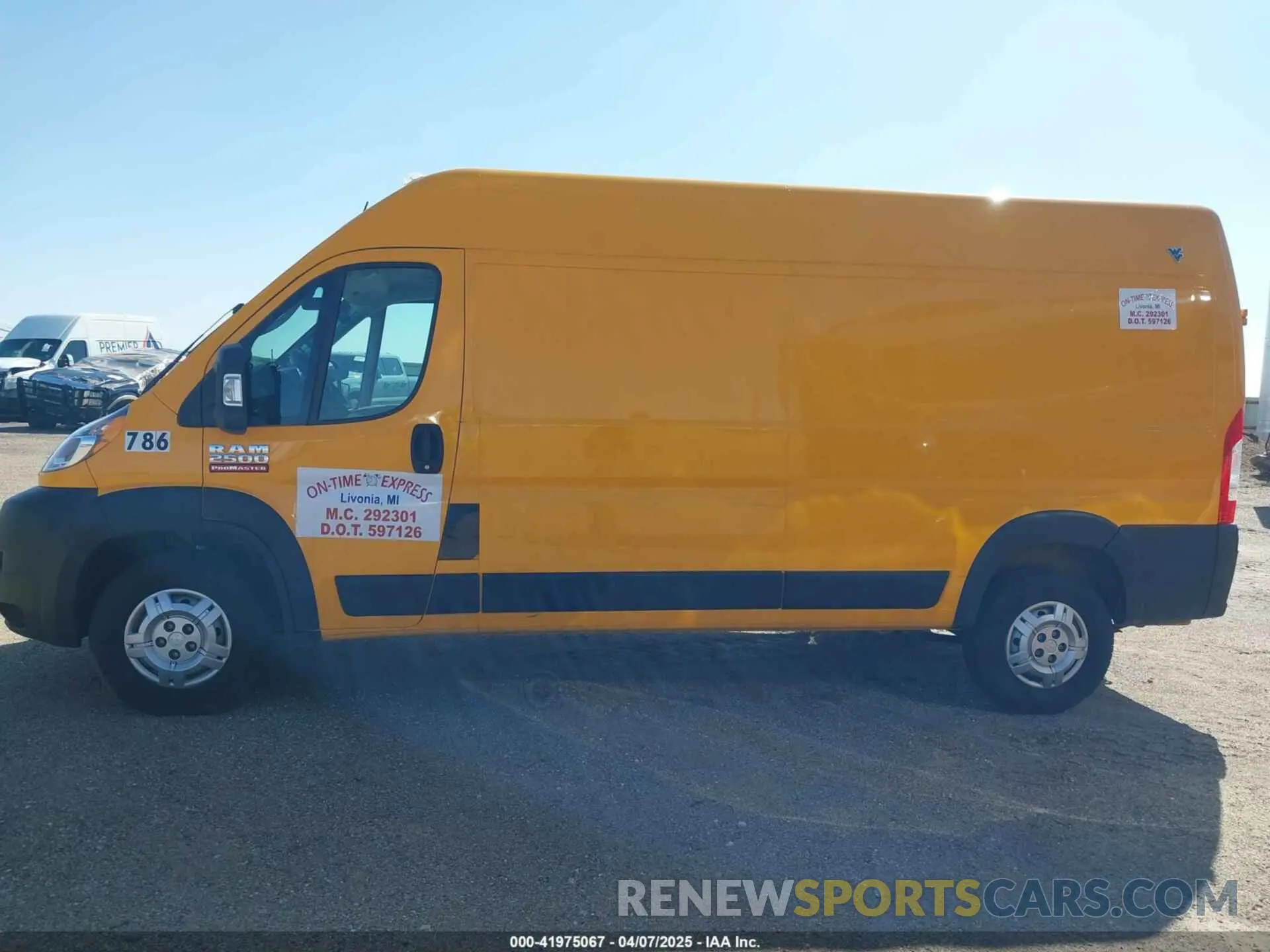 13 fotografías del automóvil dañado 3C6LRVDG5NE118428 RAM PROMASTER 2500 2022