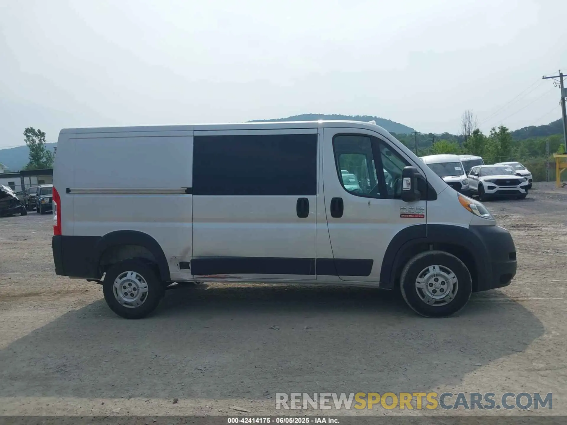 13 fotografías del automóvil dañado 3C6LRVVG3NE110178 RAM PROMASTER 2500 2022