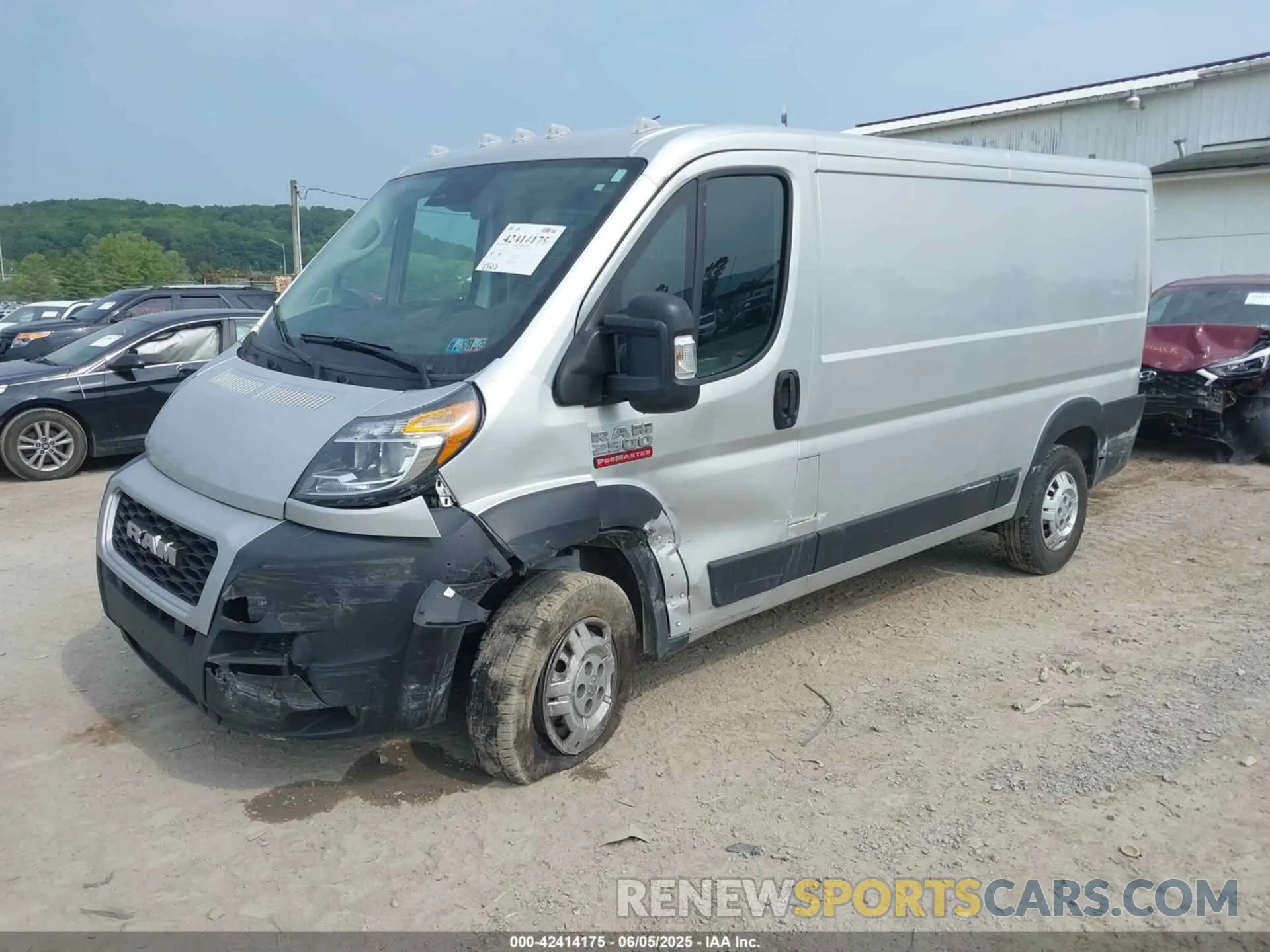 2 fotografías del automóvil dañado 3C6LRVVG3NE110178 RAM PROMASTER 2500 2022