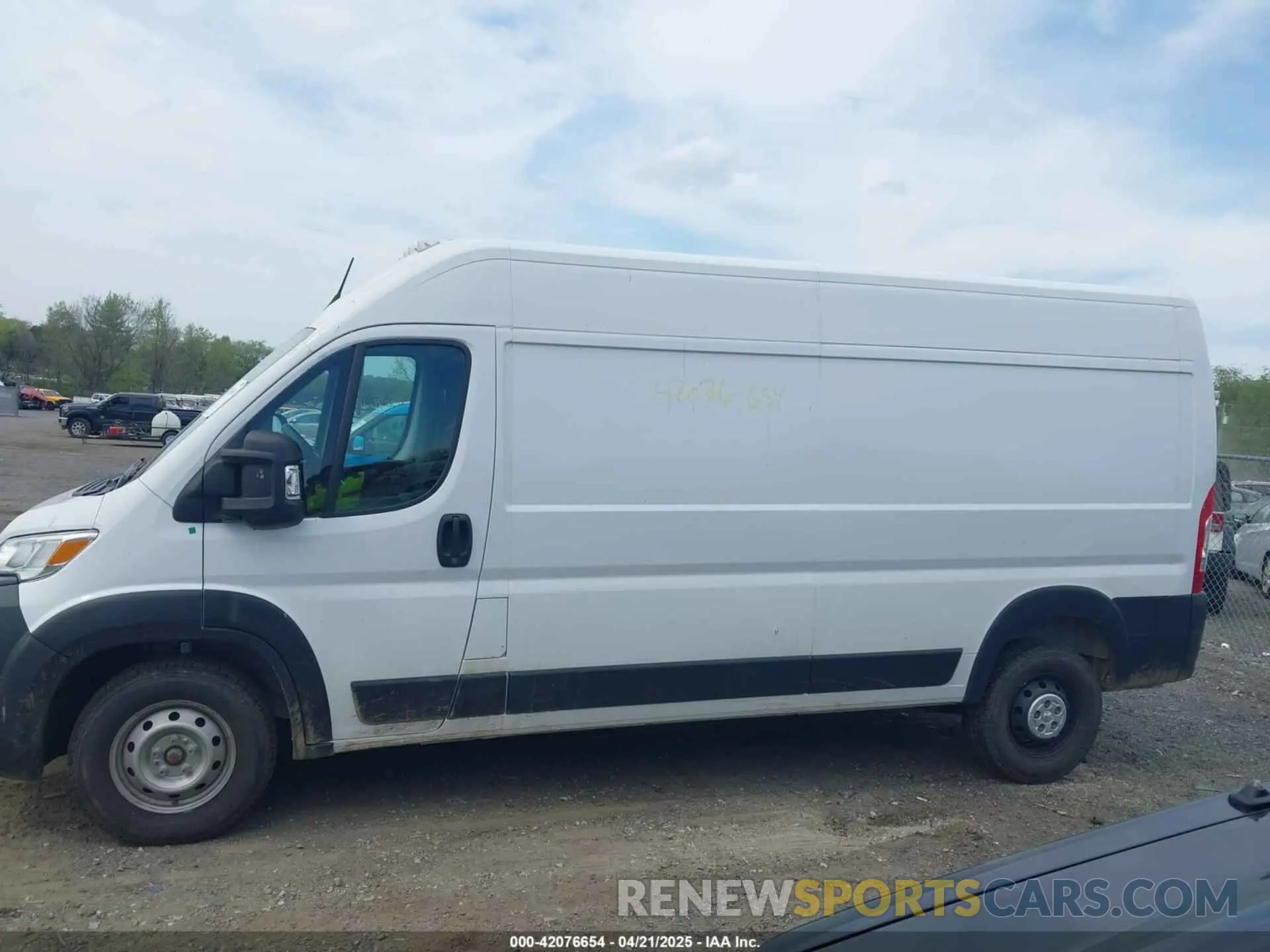 14 fotografías del automóvil dañado 3C6LRVDG5PE572066 RAM PROMASTER 2500 2023