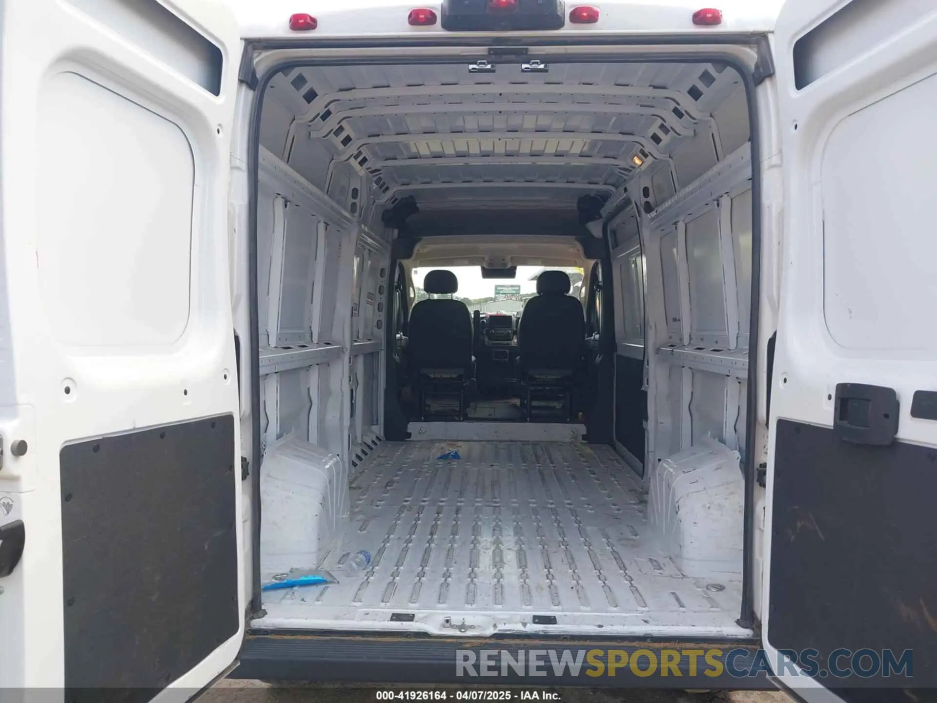 8 fotografías del automóvil dañado 3C6LRVDG8PE552913 RAM PROMASTER 2500 2023