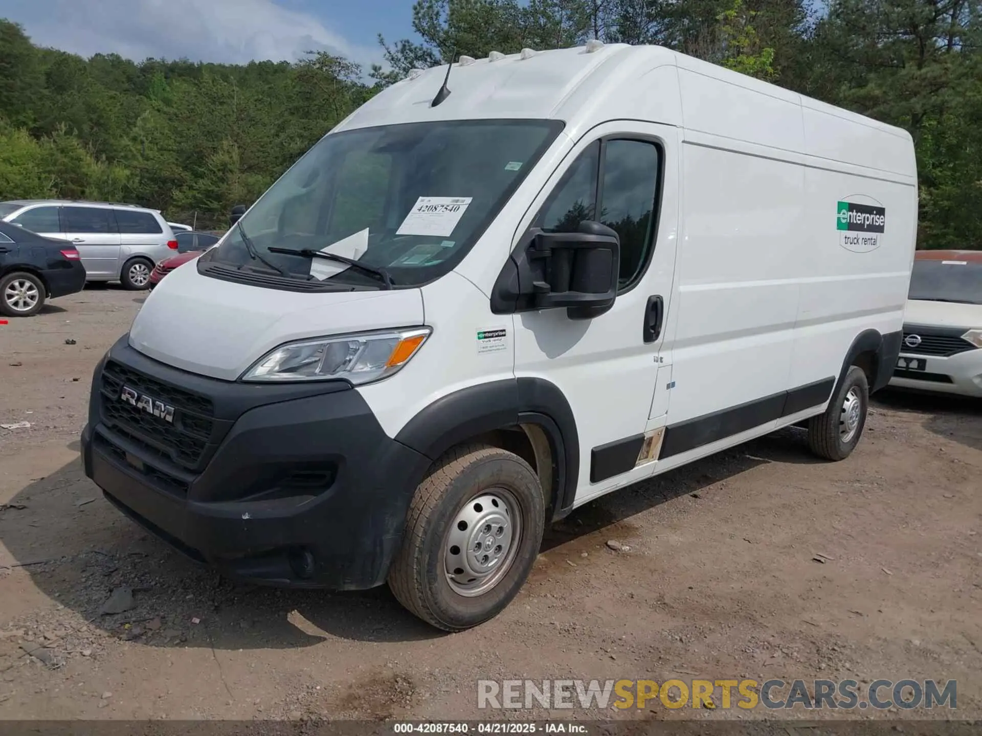 2 fotografías del automóvil dañado 3C6LRVDG8PE593865 RAM PROMASTER 2500 2023