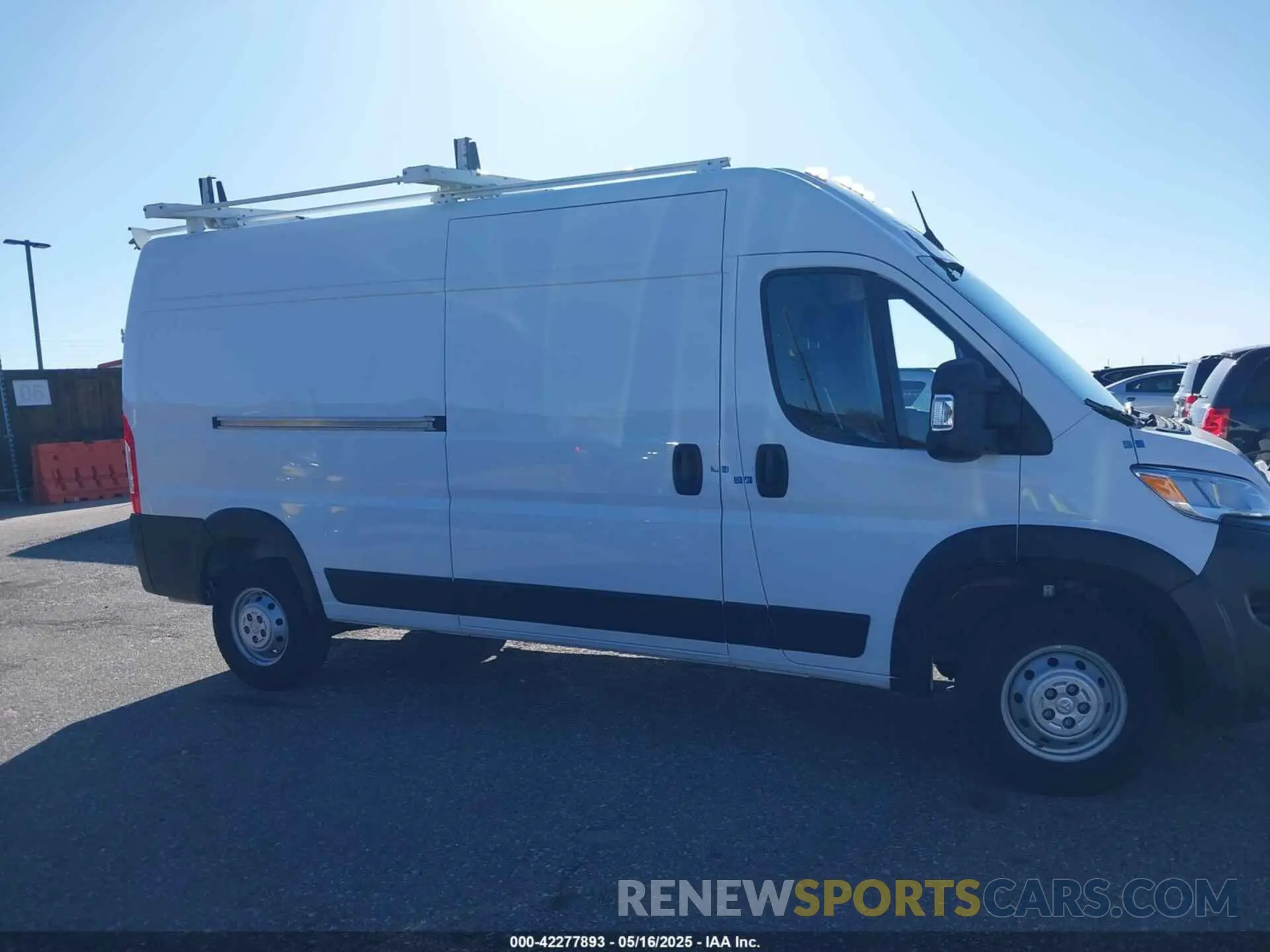 13 fotografías del automóvil dañado 3C6LRVDG8PE596328 RAM PROMASTER 2500 2023