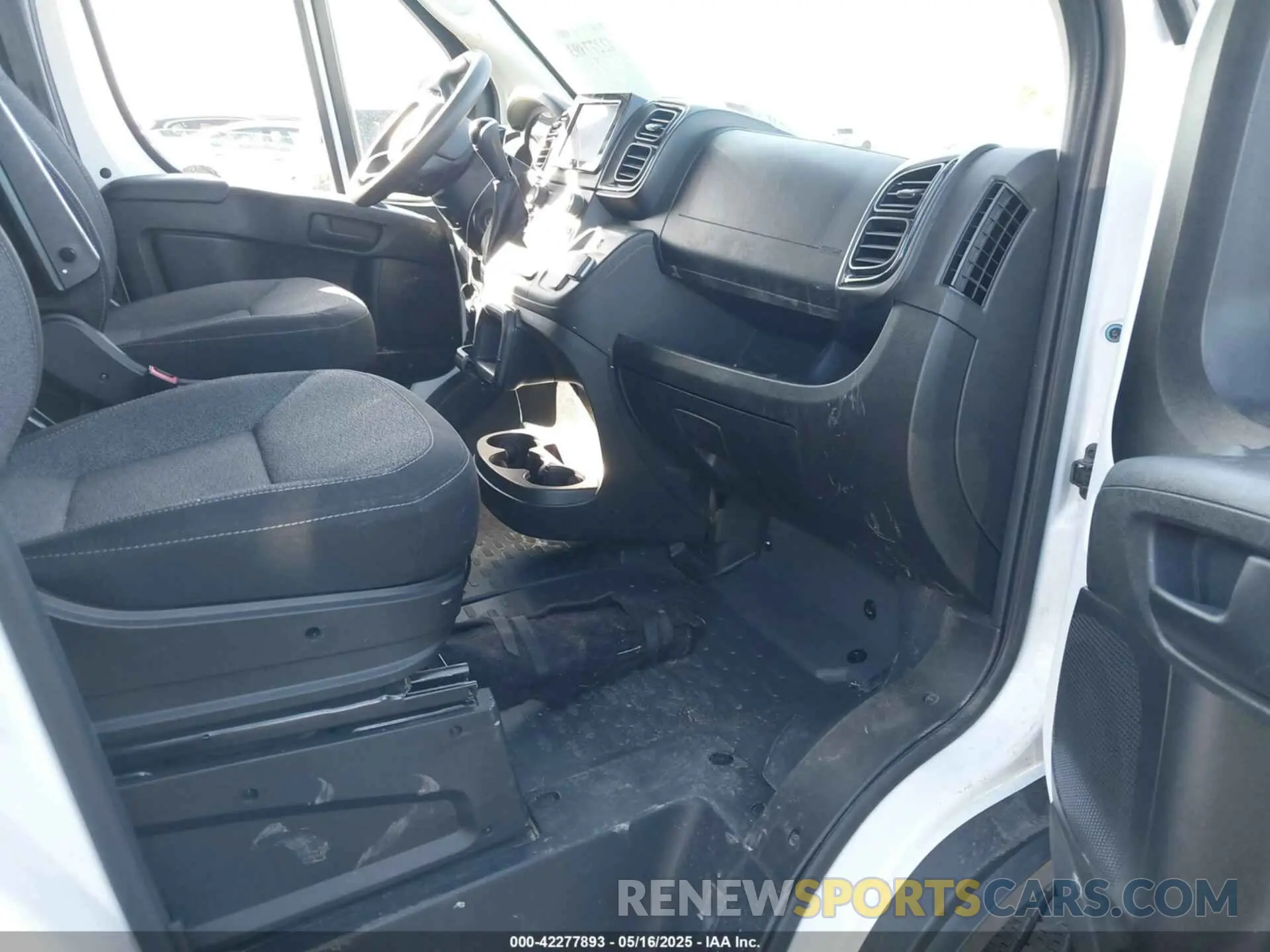5 fotografías del automóvil dañado 3C6LRVDG8PE596328 RAM PROMASTER 2500 2023