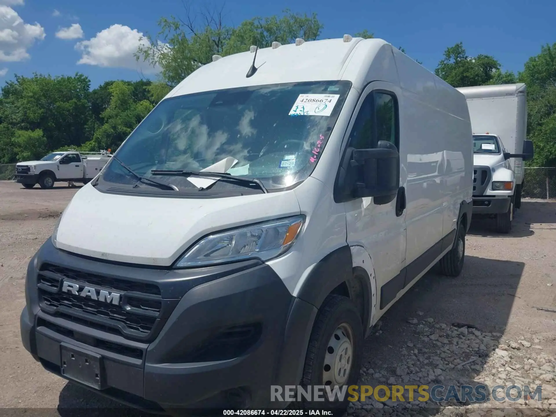 2 fotografías del automóvil dañado 3C6LRVDG9PE571678 RAM PROMASTER 2500 2023