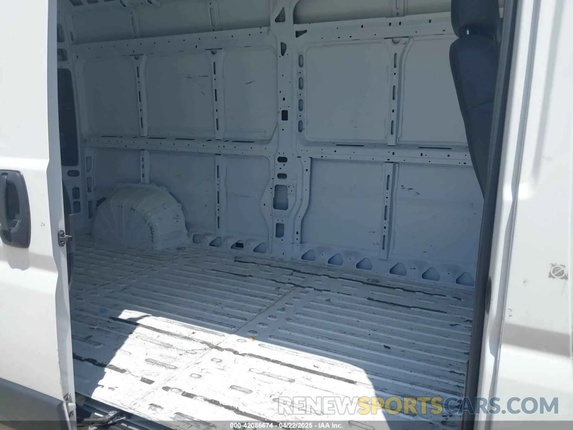 8 fotografías del automóvil dañado 3C6LRVDG9PE571678 RAM PROMASTER 2500 2023