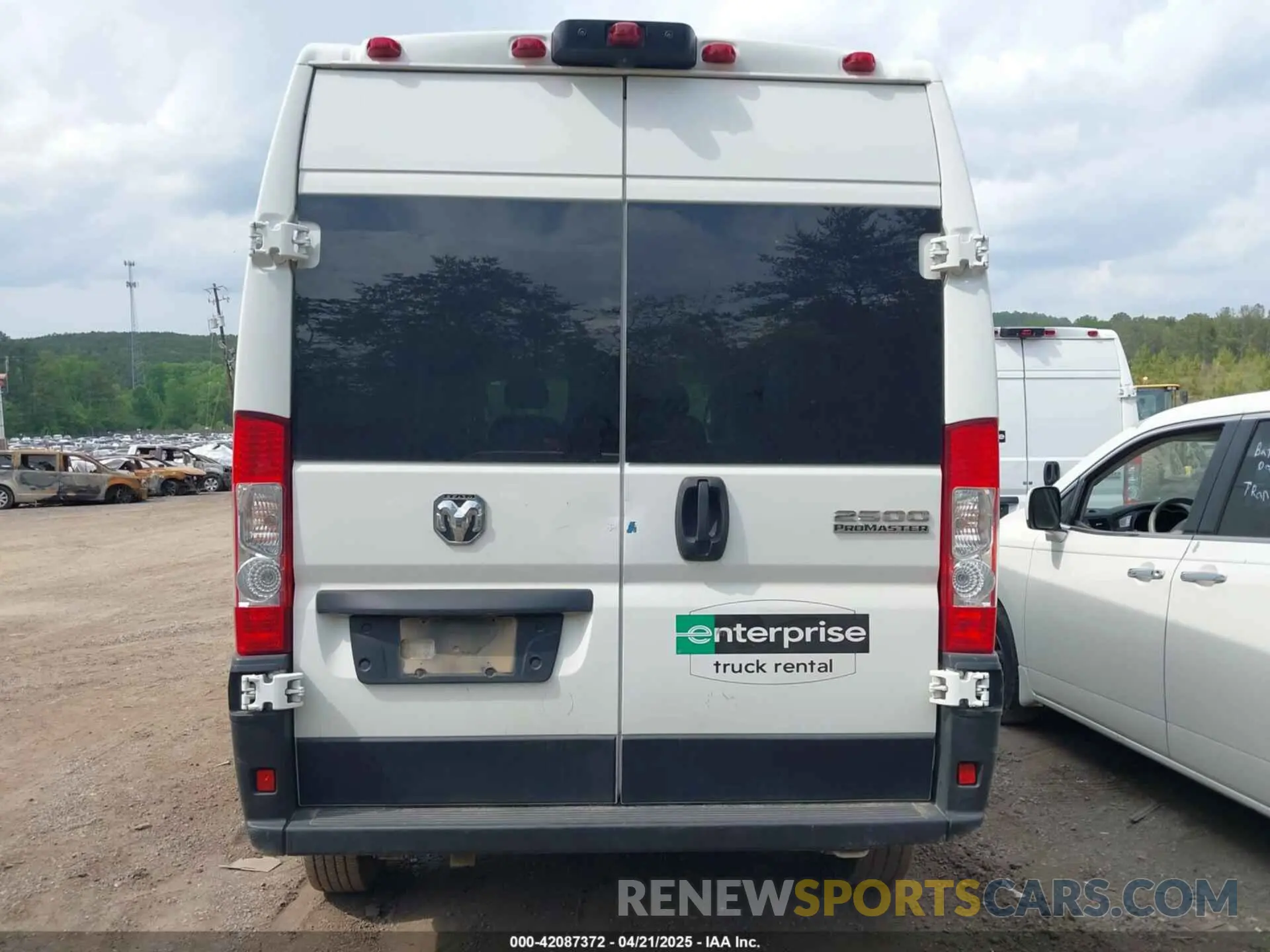 15 fotografías del automóvil dañado 3C6LRVDG9PE596287 RAM PROMASTER 2500 2023