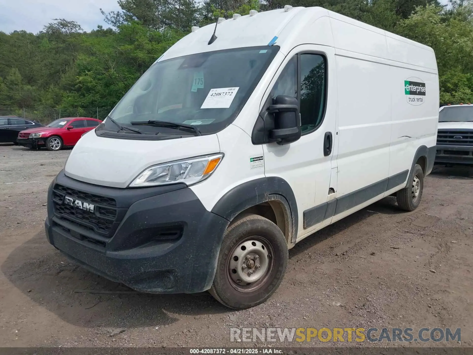 2 fotografías del automóvil dañado 3C6LRVDG9PE596287 RAM PROMASTER 2500 2023