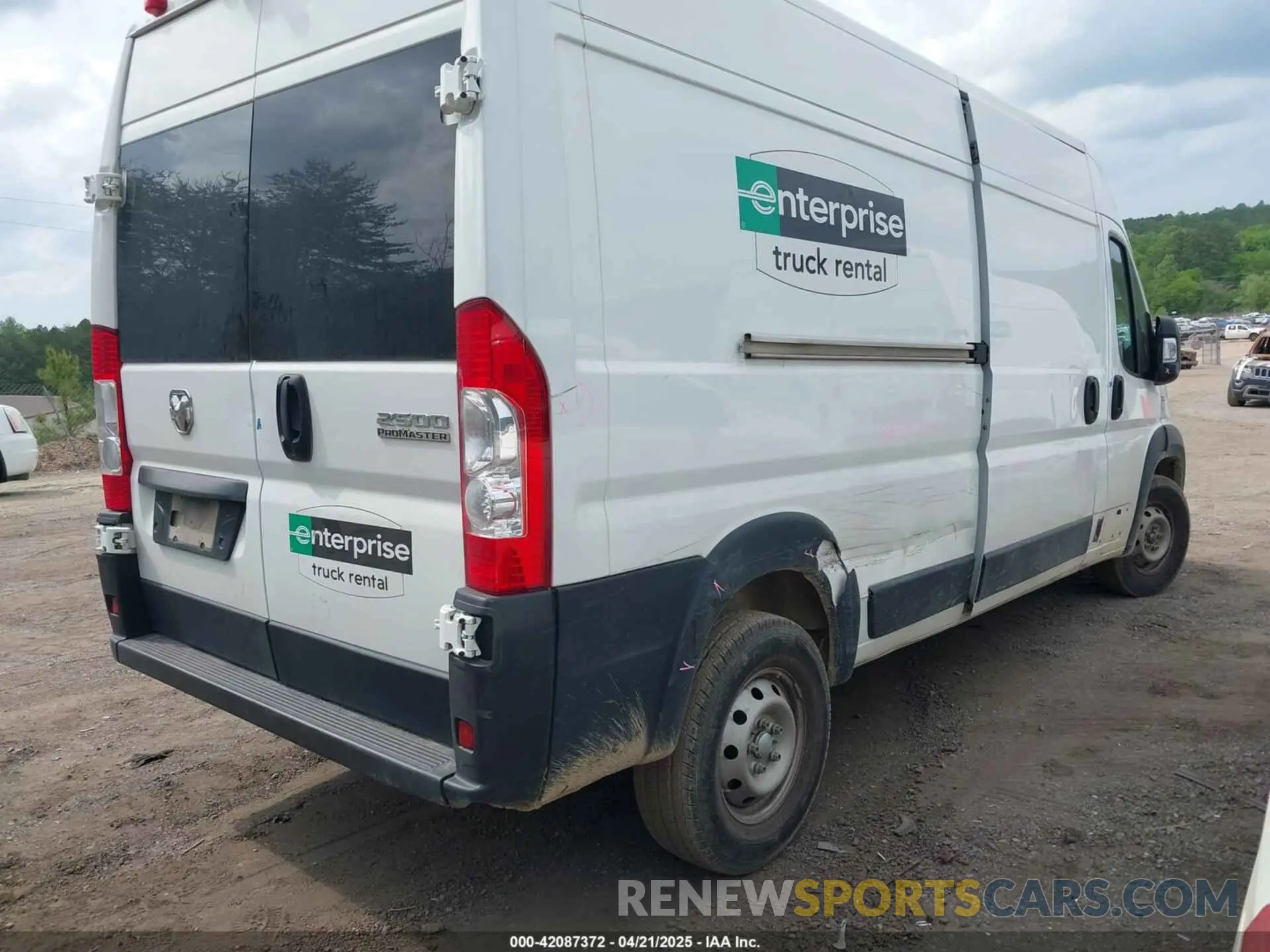 4 fotografías del automóvil dañado 3C6LRVDG9PE596287 RAM PROMASTER 2500 2023
