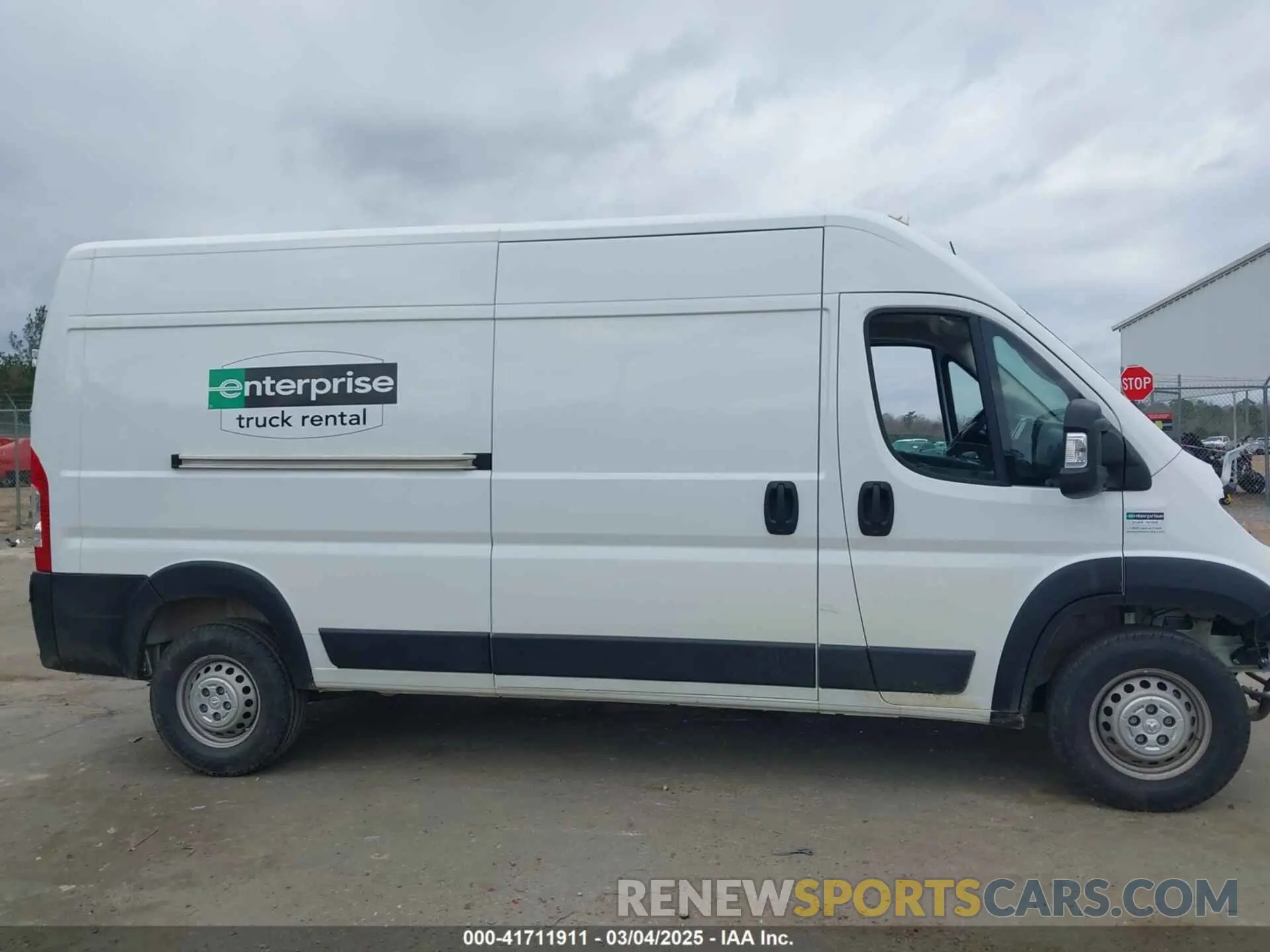 14 fotografías del automóvil dañado 3C6LRVDG7RE132224 RAM PROMASTER 2500 2024