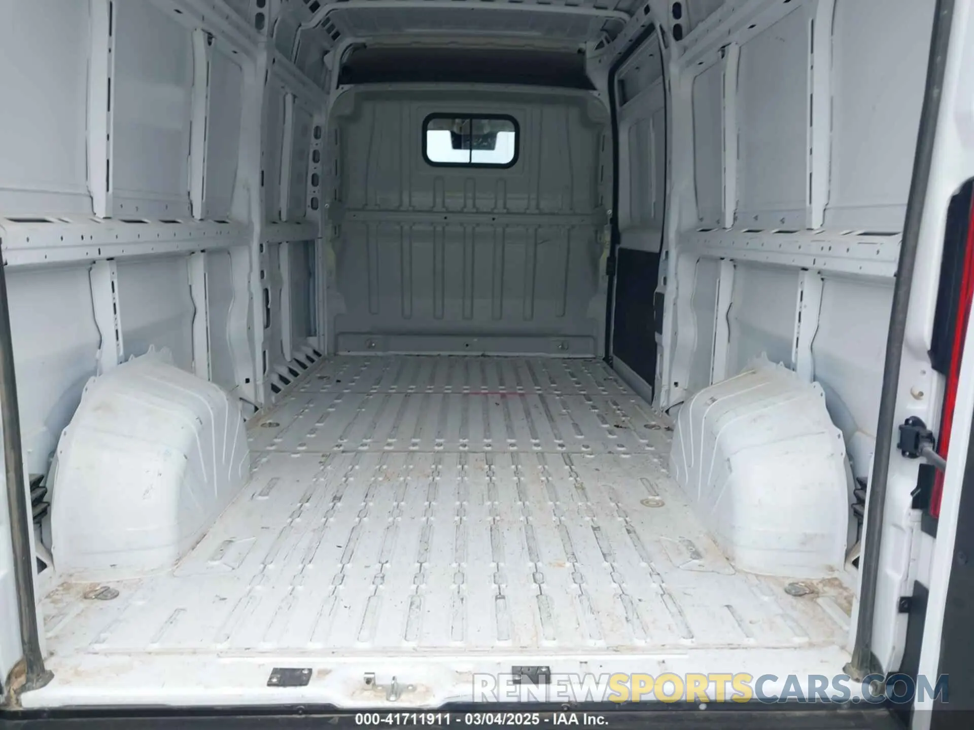 8 fotografías del automóvil dañado 3C6LRVDG7RE132224 RAM PROMASTER 2500 2024