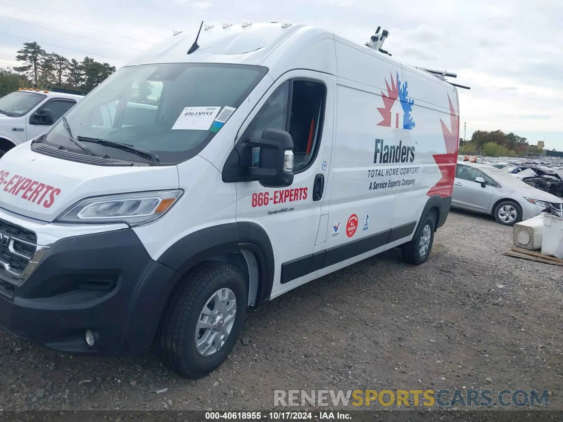2 fotografías del automóvil dañado 3C6LRVDG8RE125556 RAM PROMASTER 2500 2024