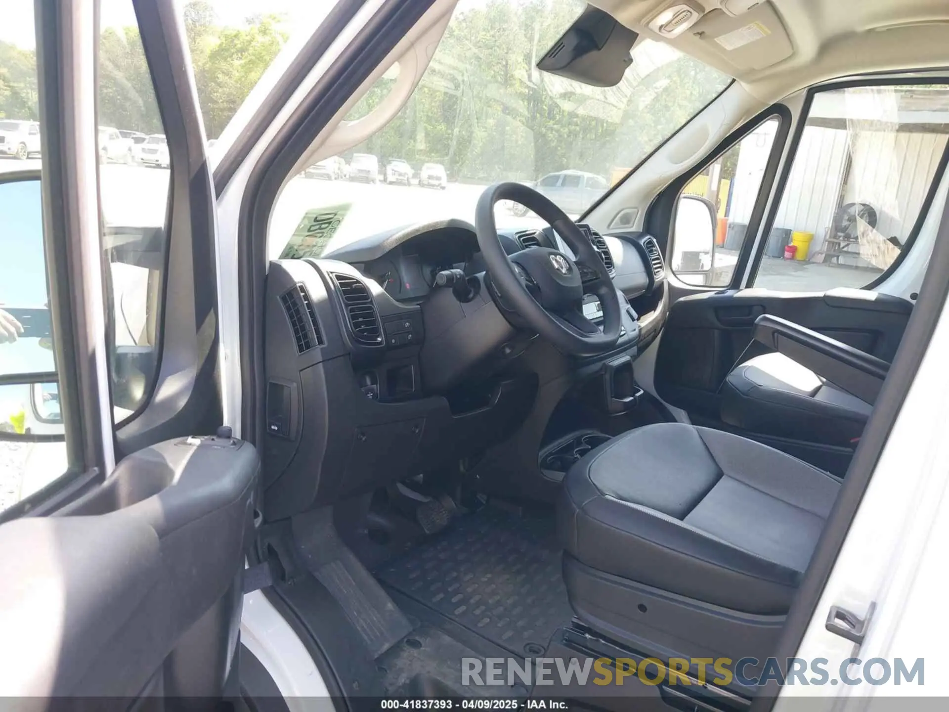 5 fotografías del automóvil dañado 3C6LRVCG8SE511501 RAM PROMASTER 2500 2025