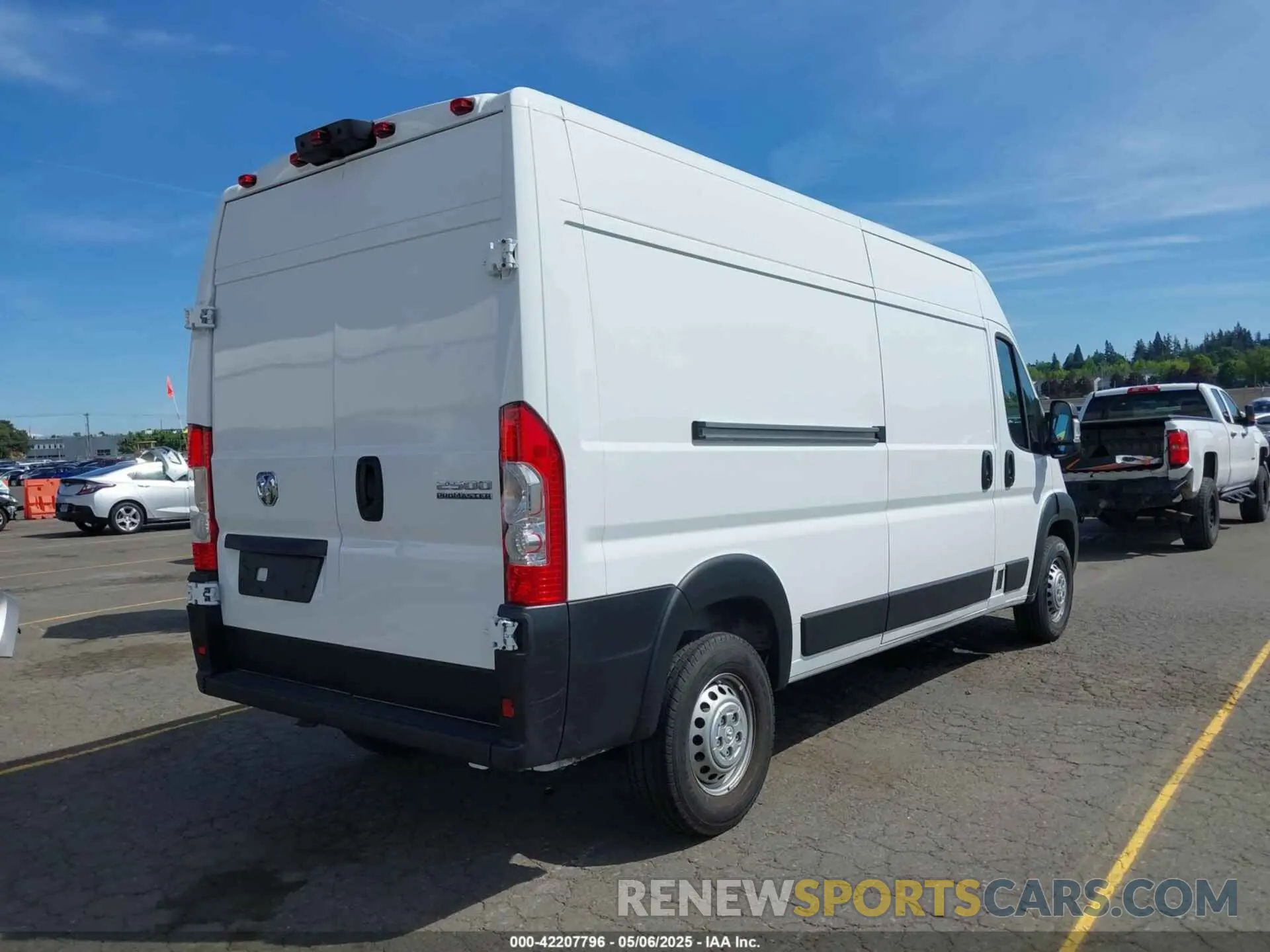 4 fotografías del automóvil dañado 3C6LRVDG5SE519201 RAM PROMASTER 2500 2025