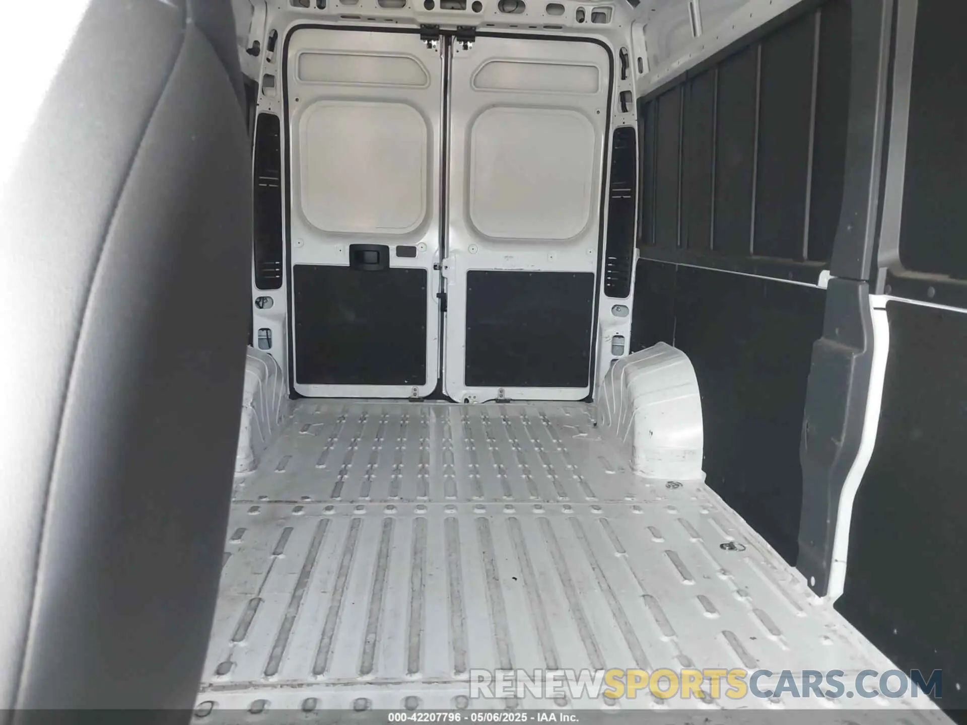8 fotografías del automóvil dañado 3C6LRVDG5SE519201 RAM PROMASTER 2500 2025