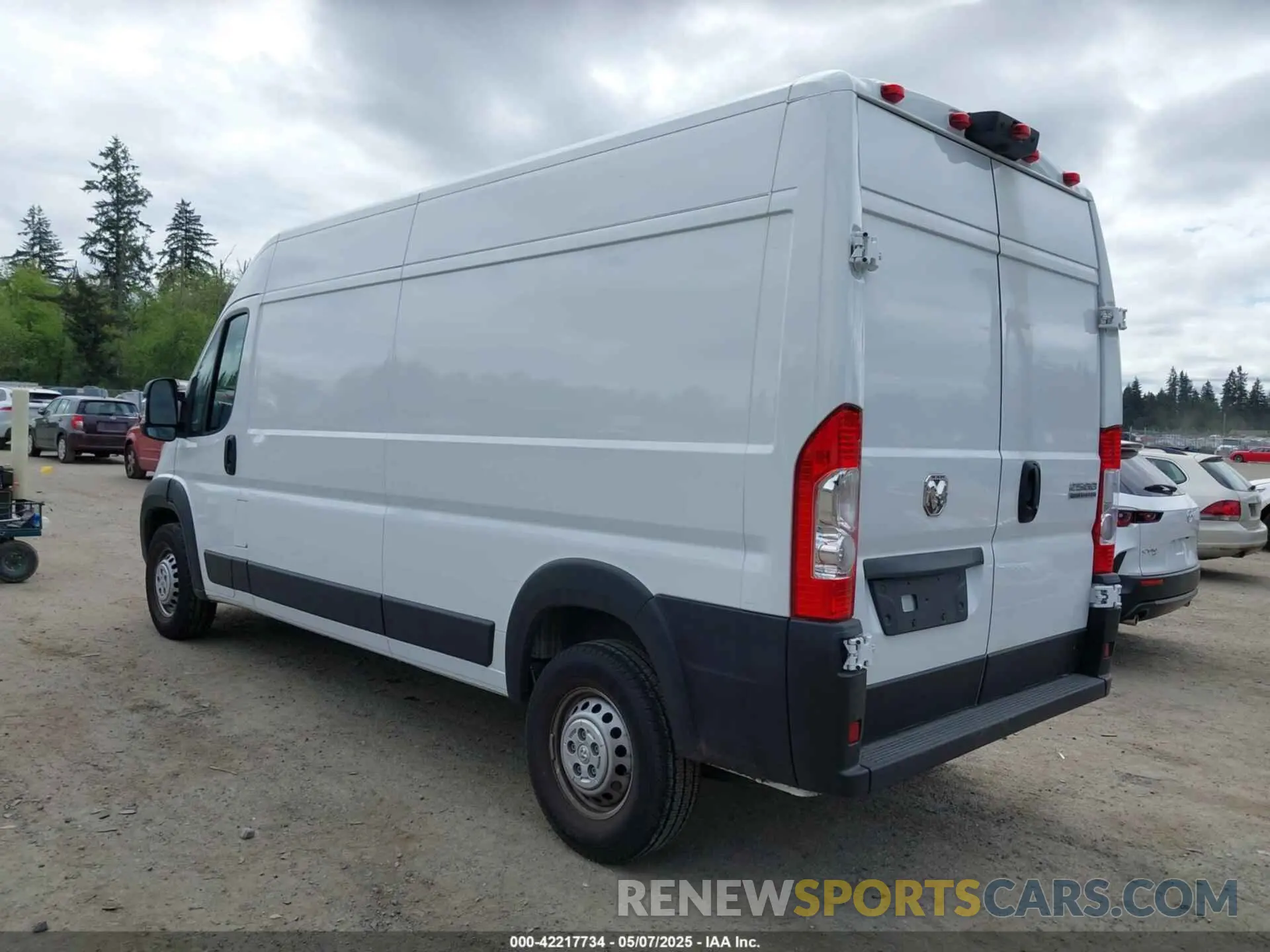 3 fotografías del automóvil dañado 3C6LRVDG5SE519375 RAM PROMASTER 2500 2025