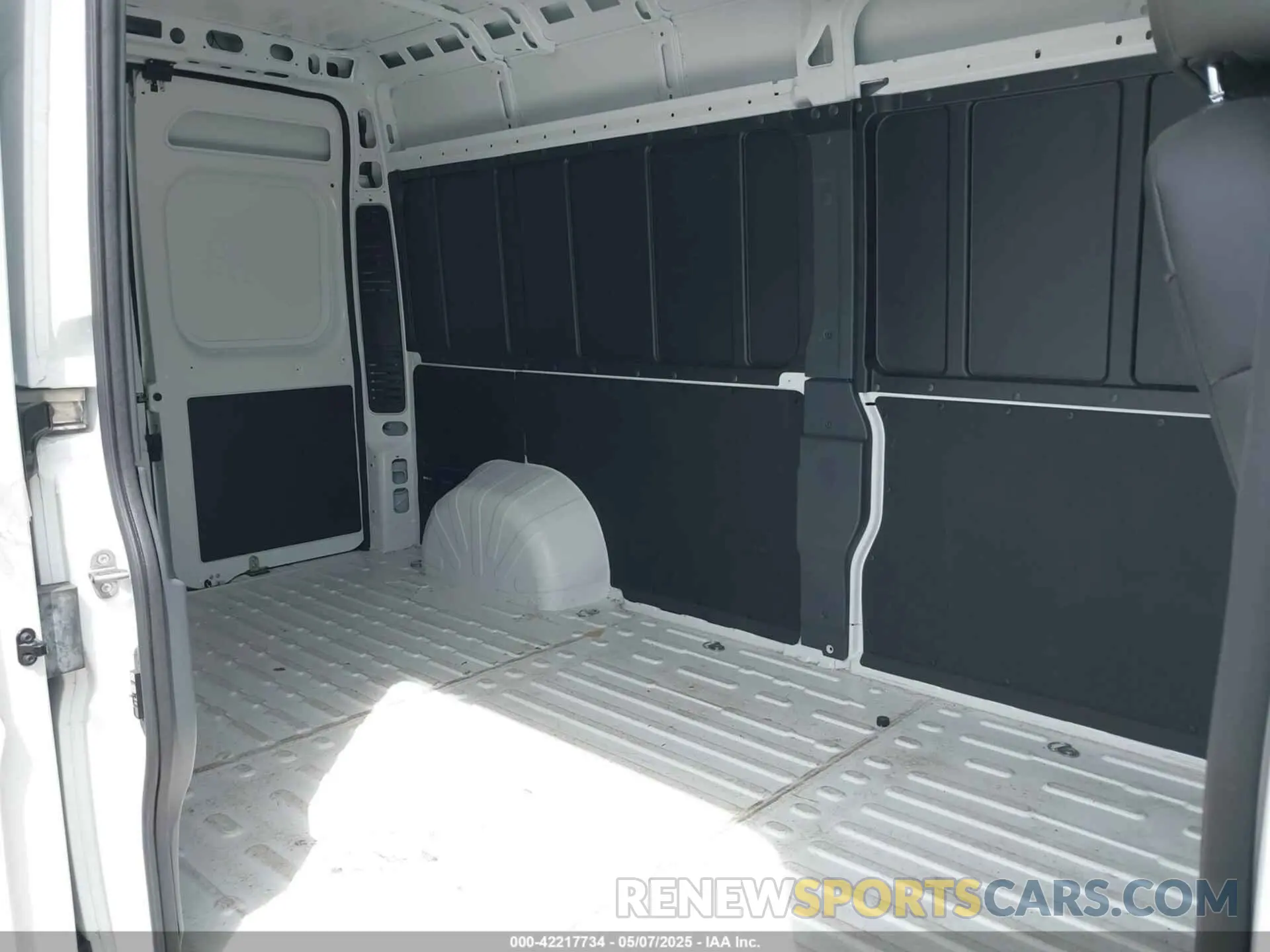 8 fotografías del automóvil dañado 3C6LRVDG5SE519375 RAM PROMASTER 2500 2025