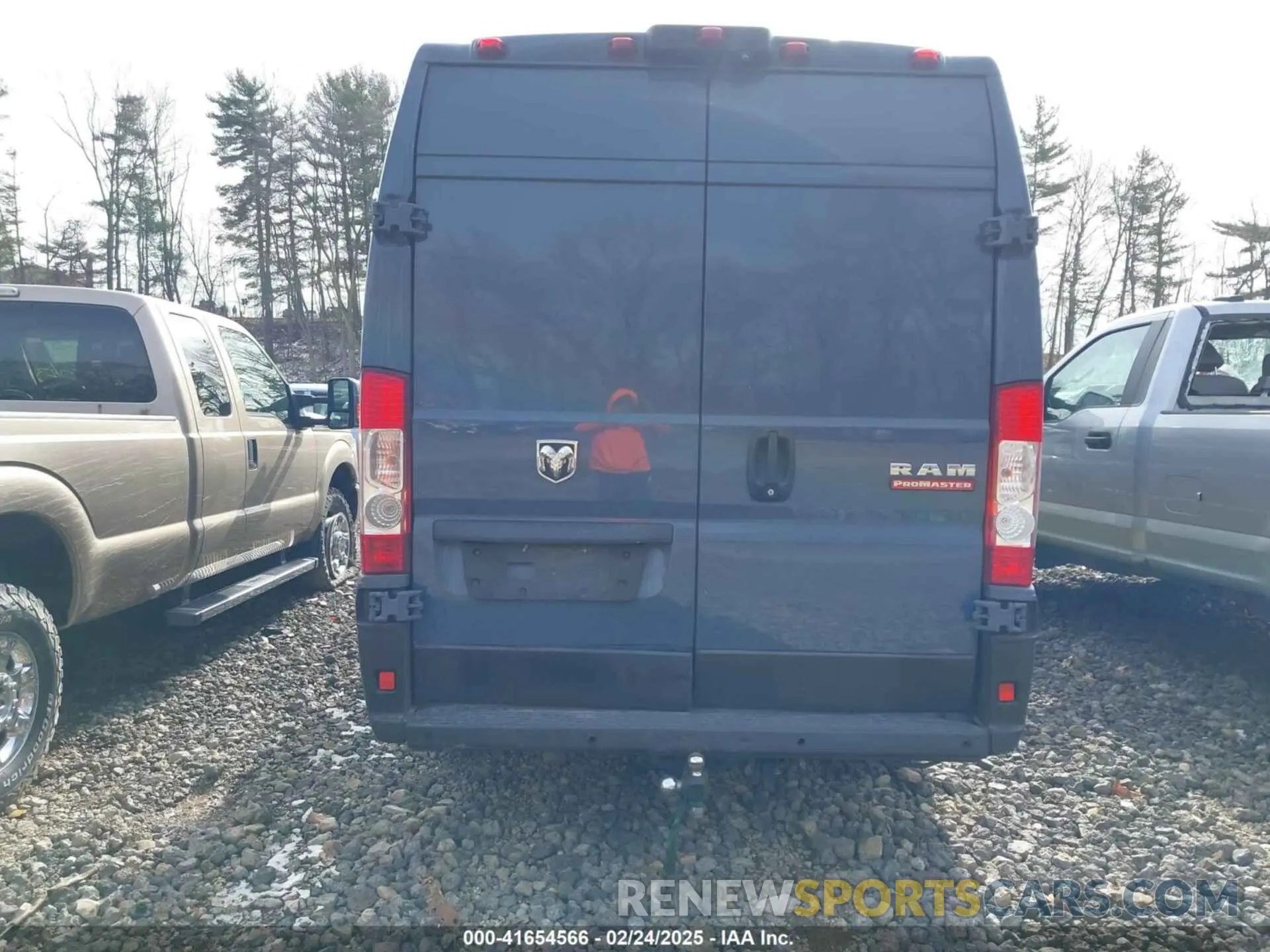 16 fotografías del automóvil dañado 3C6URVJG1KE560157 RAM PROMASTER 3500 2019